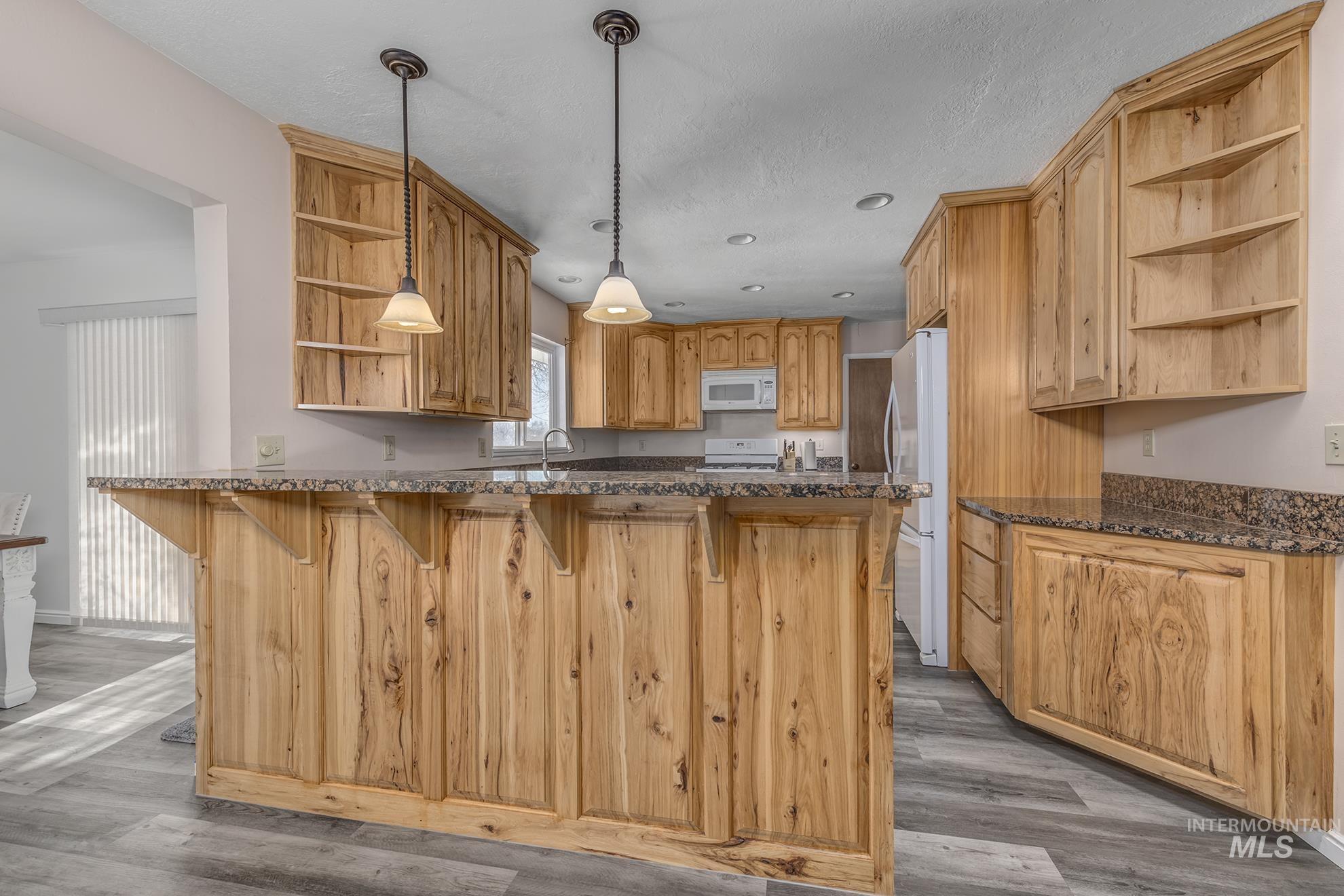 1192 SW 12th Ave, Ontario, Oregon 97914, 5 Bedrooms, 3 Bathrooms, Residential For Sale, Price $400,000, 98960915