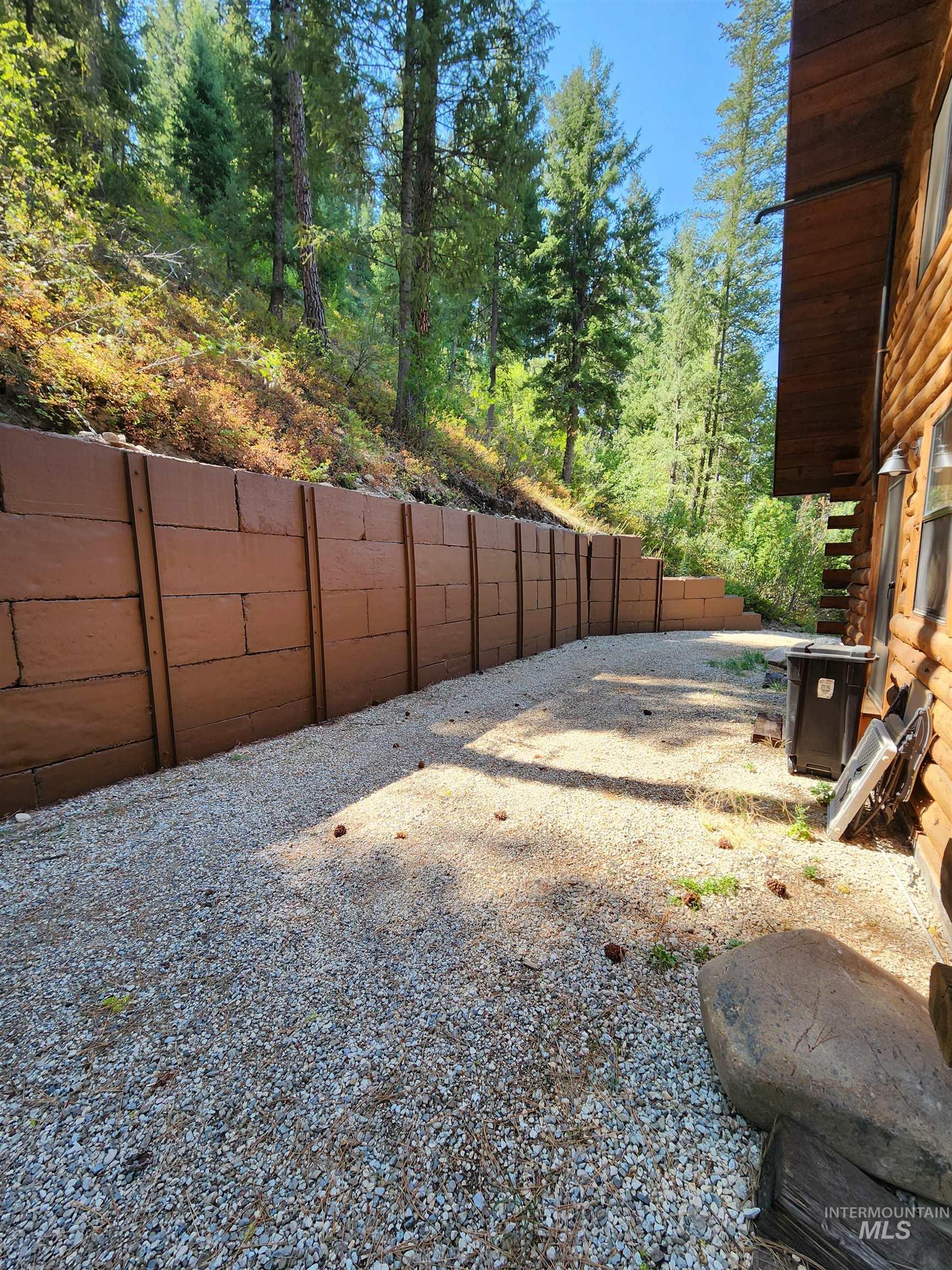 1509 E Pine Creek Road, Featherville, Idaho 83647, 3 Bedrooms, 2 Bathrooms, Residential For Sale, Price $800,000, 98960922