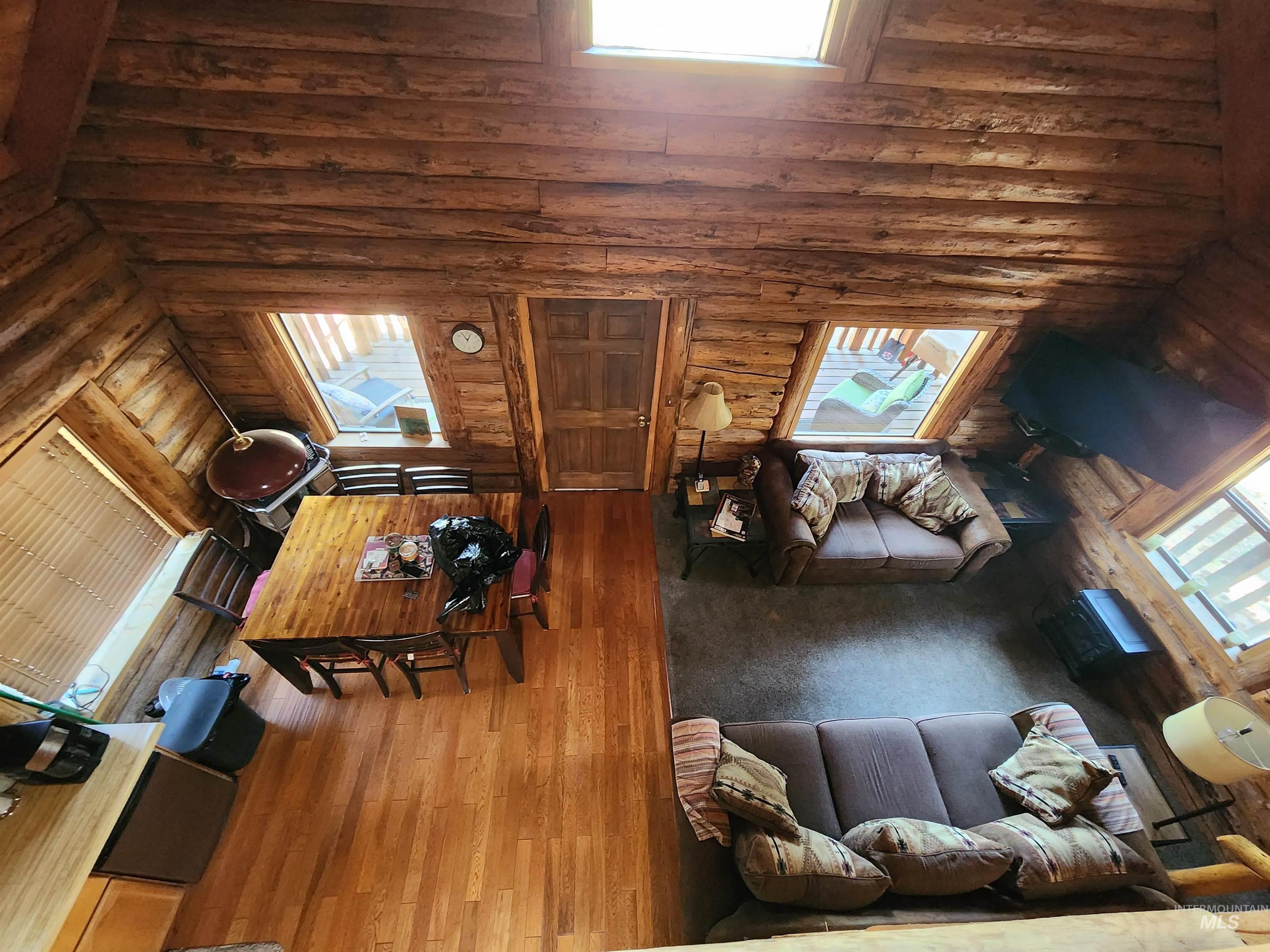 1509 E Pine Creek Road, Featherville, Idaho 83647, 3 Bedrooms, 2 Bathrooms, Residential For Sale, Price $800,000, 98960922