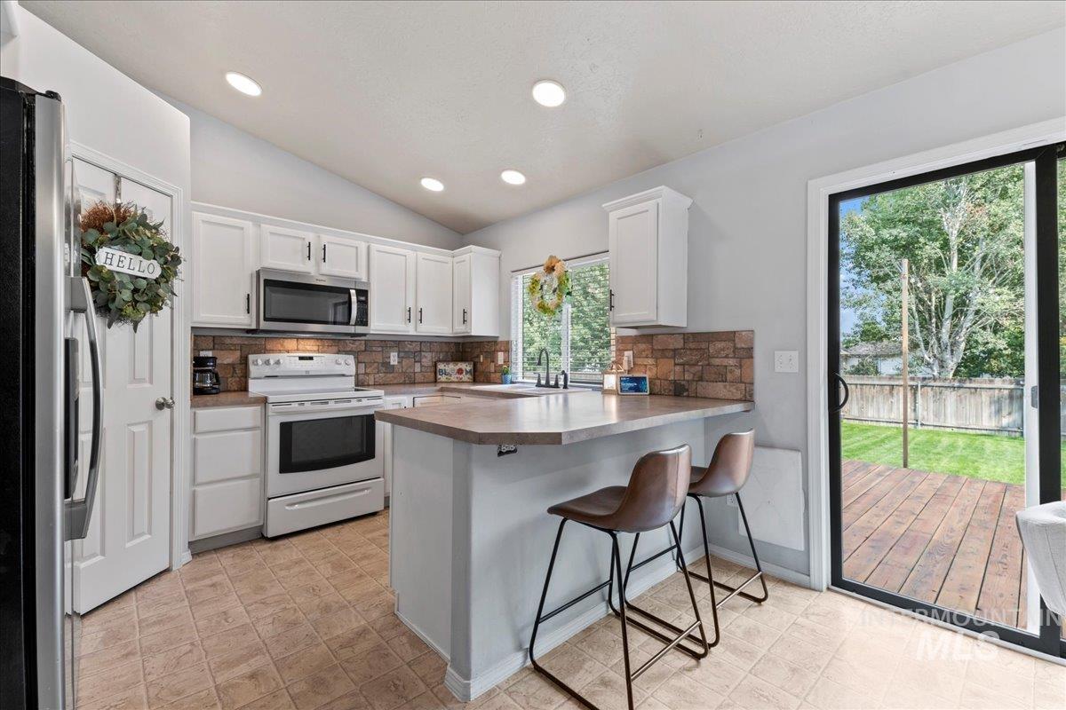 748 S Willis Ave, Kuna, Idaho 83634, 4 Bedrooms, 2.5 Bathrooms, Residential For Sale, Price $409,000, 98960925