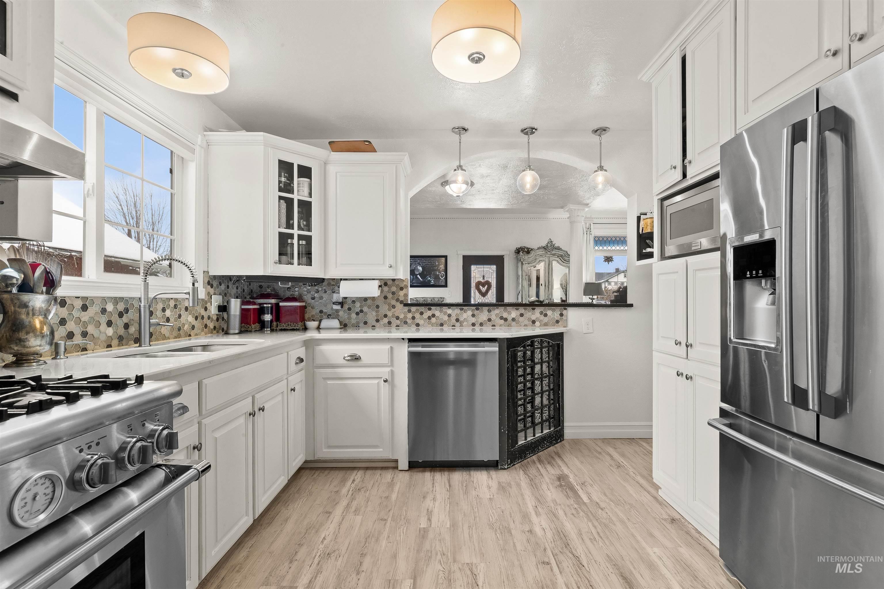 326 5th Avenue, Lewiston, Idaho 83501, 4 Bedrooms, 2.5 Bathrooms, Residential For Sale, Price $485,000, 98960926