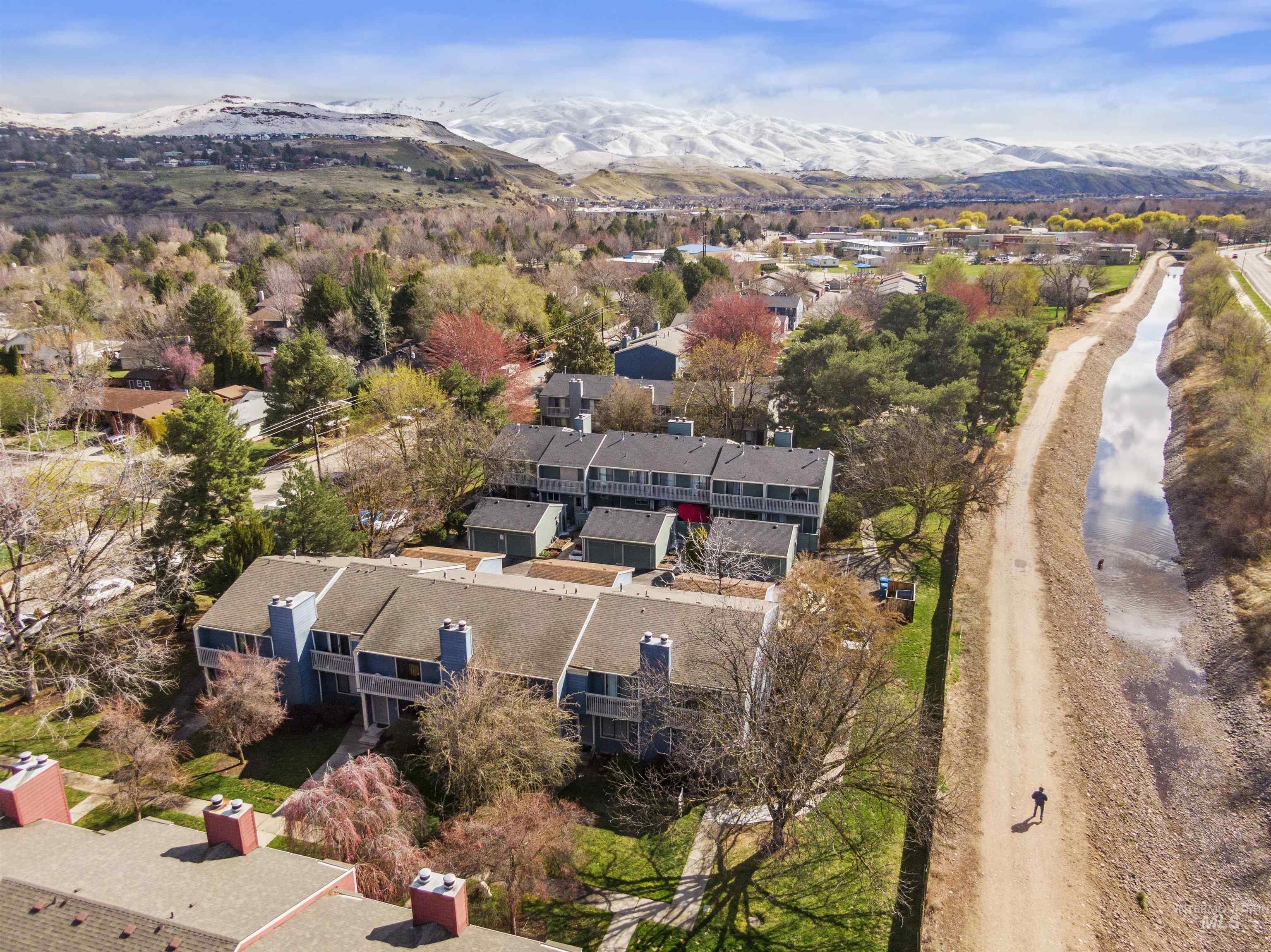 3063 S Cantrell Lane, Boise, Idaho 83706, 2 Bedrooms, 1.5 Bathrooms, Residential Income For Sale, Price $349,900, 98960934
