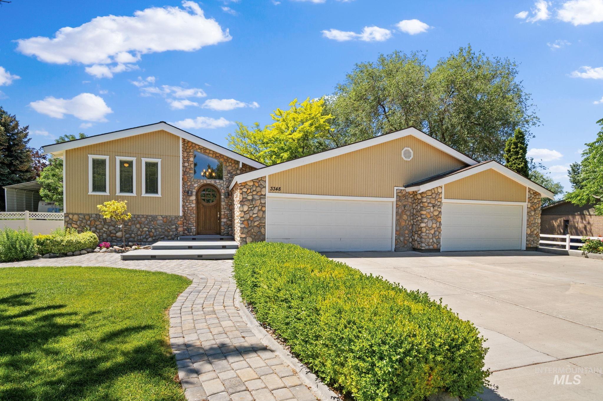 3348 Highlawn Dr, Twin Falls, Idaho 83301, 4 Bedrooms, 2 Bathrooms, Residential For Sale, Price $585,000, 98960939