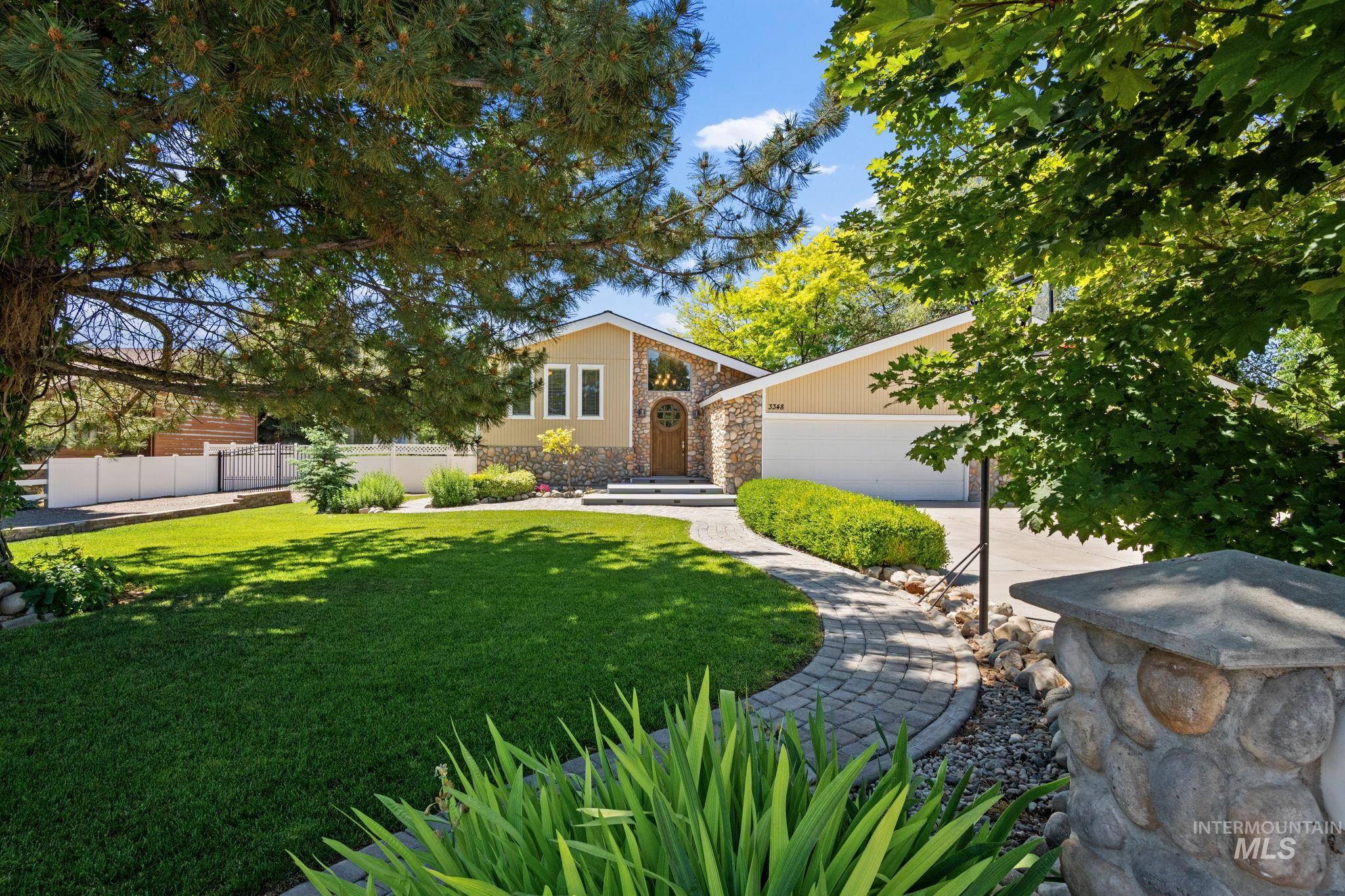 3348 Highlawn Dr, Twin Falls, Idaho 83301, 4 Bedrooms, 2 Bathrooms, Residential For Sale, Price $585,000, 98960939
