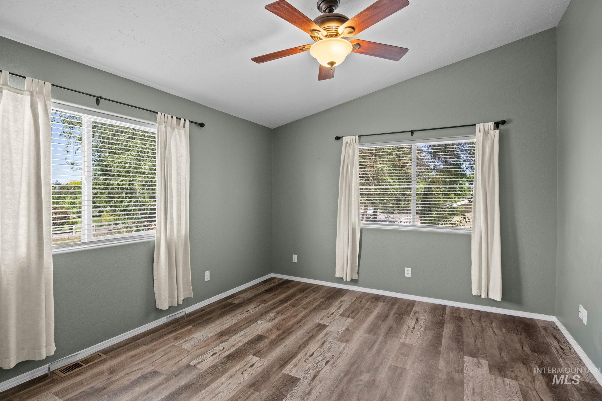 3348 Highlawn Dr, Twin Falls, Idaho 83301, 4 Bedrooms, 2 Bathrooms, Residential For Sale, Price $585,000, 98960939