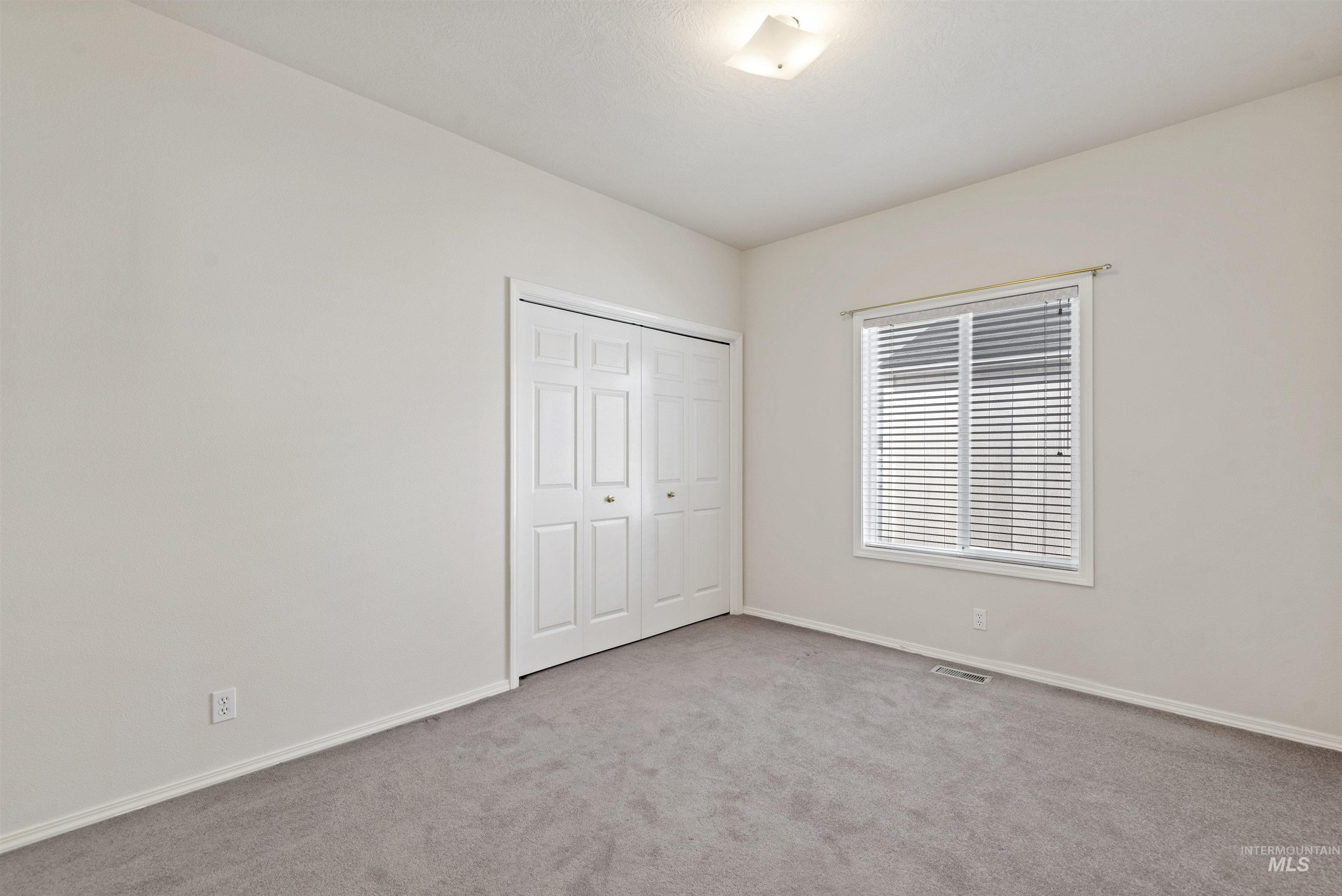 2614 N Robie Ave, Meridian, Idaho 83646-8306, 4 Bedrooms, 2 Bathrooms, Residential For Sale, Price $520,000, 98960948
