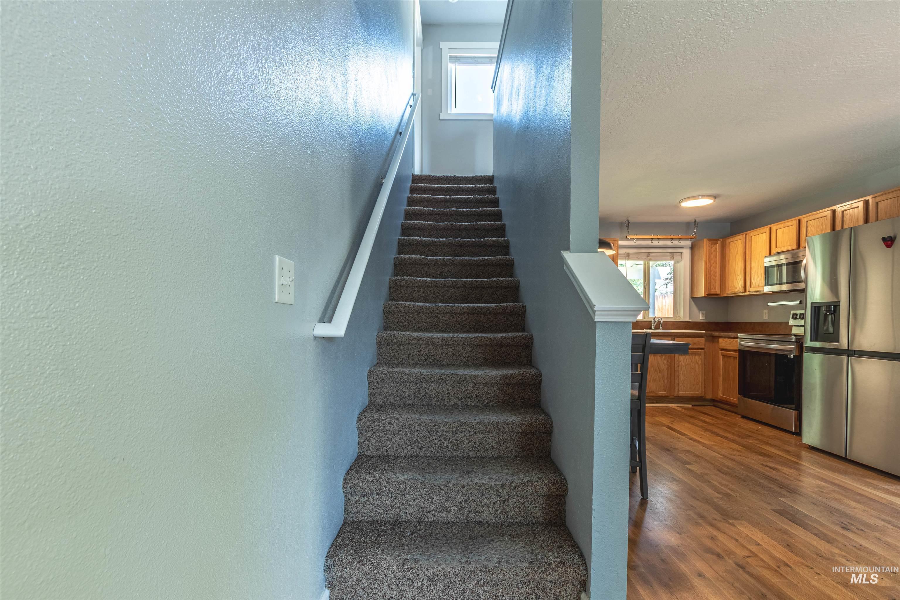 2701 S Gourley St., Boise, Idaho 83705, 2 Bedrooms, 2 Bathrooms, Residential For Sale, Price $349,900, 98960950