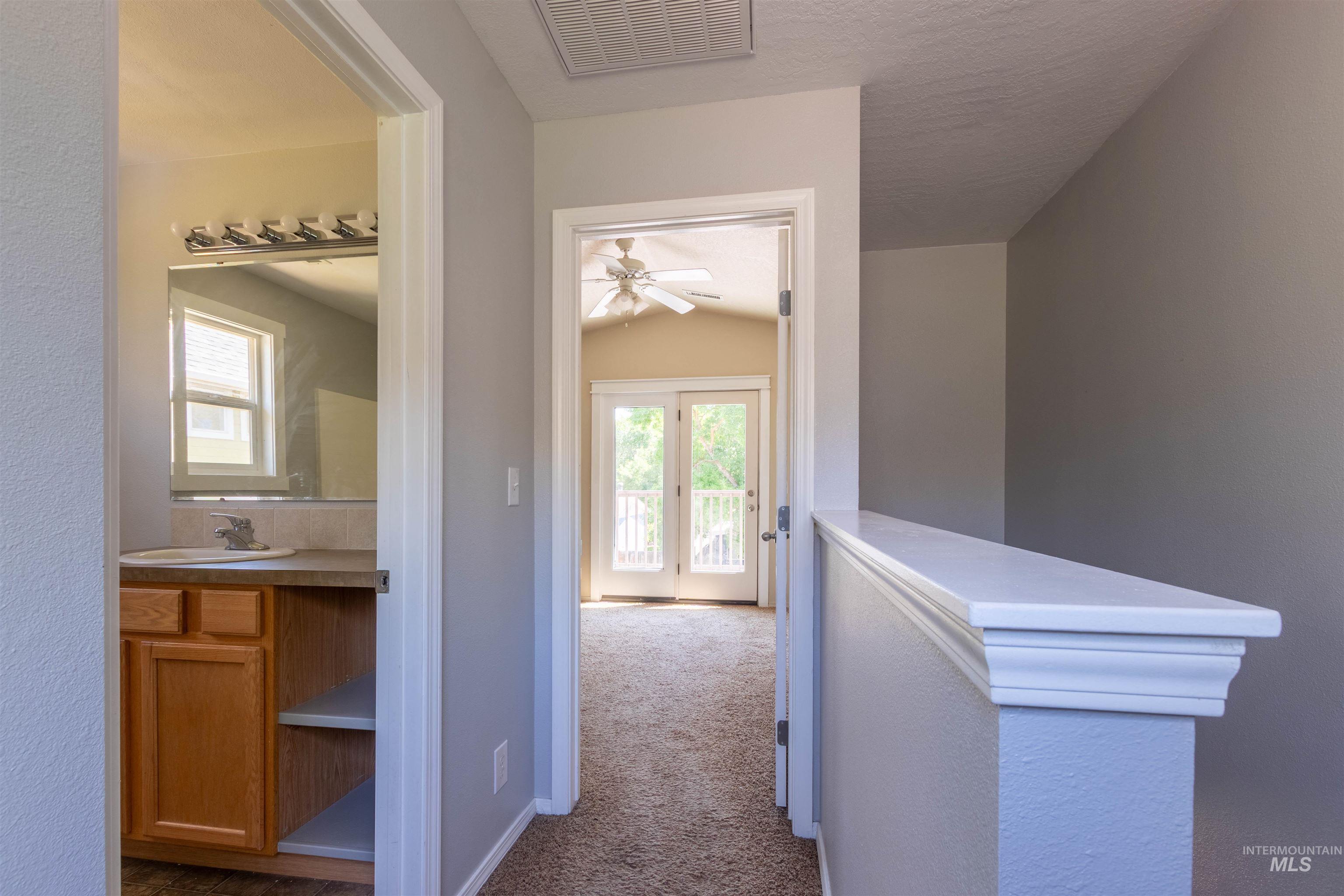 2701 S Gourley St., Boise, Idaho 83705, 2 Bedrooms, 2 Bathrooms, Residential For Sale, Price $349,900, 98960950
