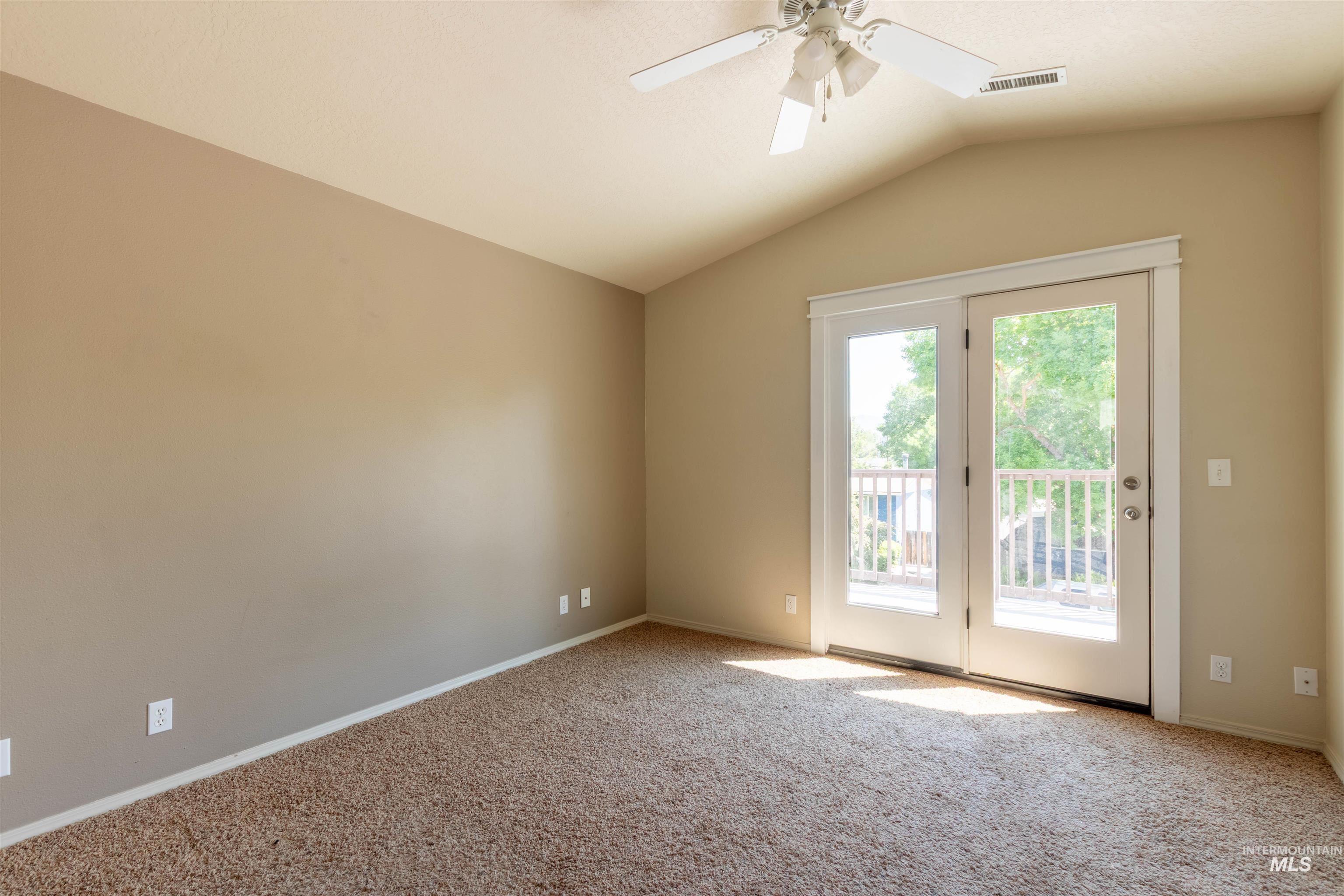 2701 S Gourley St., Boise, Idaho 83705, 2 Bedrooms, 2 Bathrooms, Residential For Sale, Price $349,900, 98960950