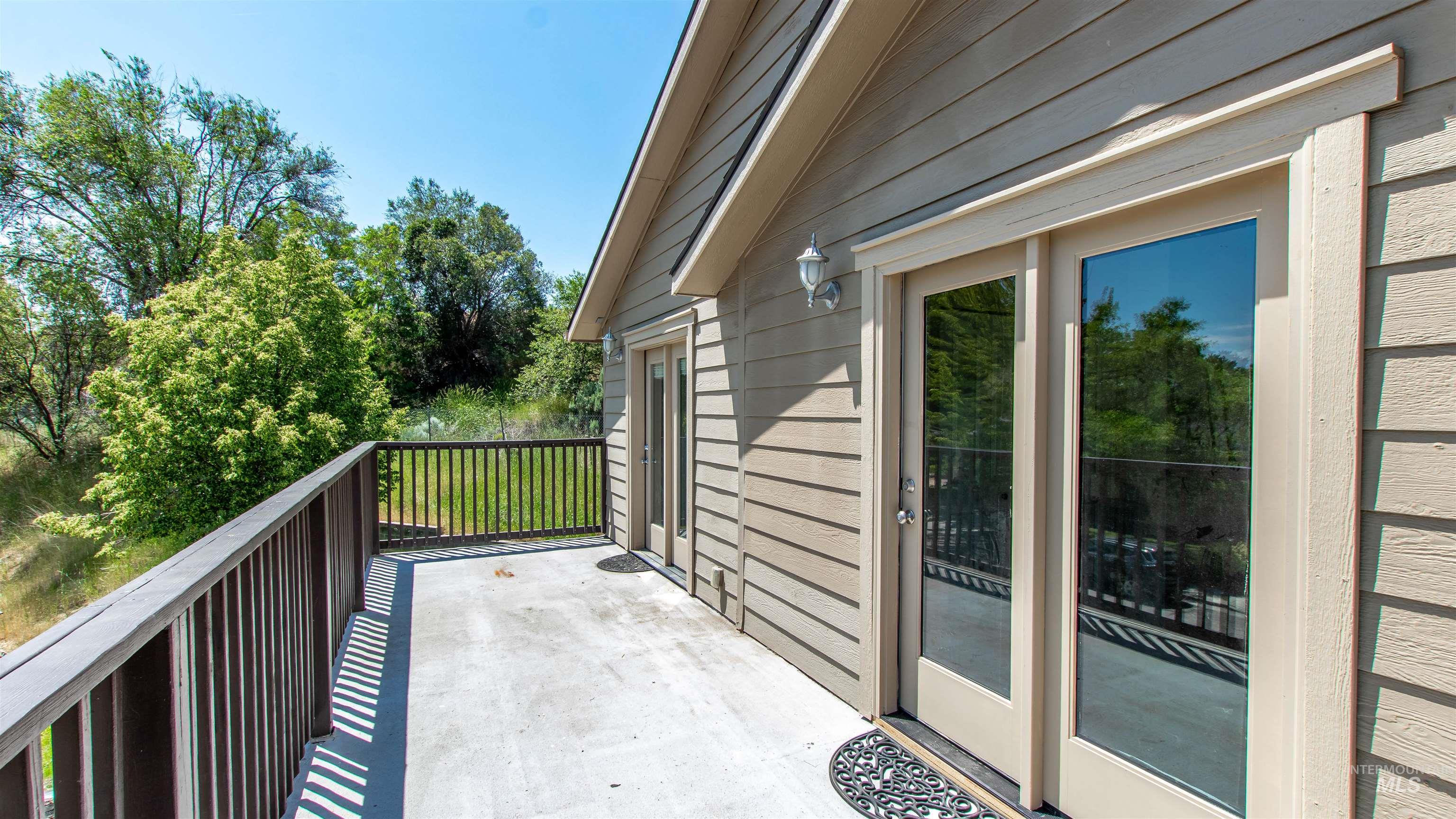 2701 S Gourley St., Boise, Idaho 83705, 2 Bedrooms, 2 Bathrooms, Residential For Sale, Price $349,900, 98960950