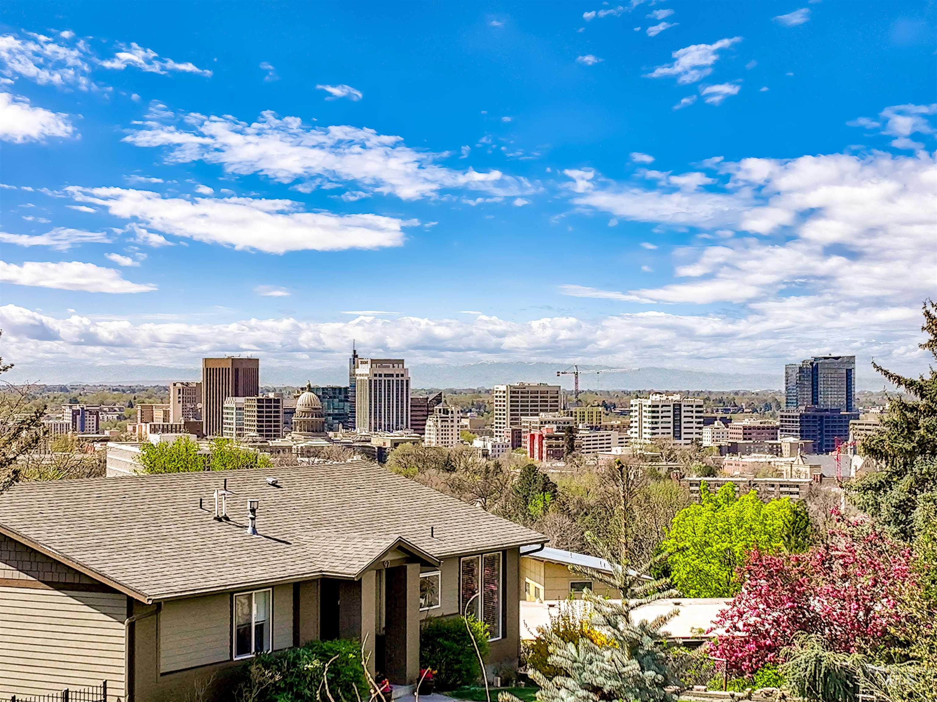 92 W Horizon Dr, Boise, Idaho 83702, 3 Bedrooms, 2 Bathrooms, Residential For Sale, Price $955,900, 98960954