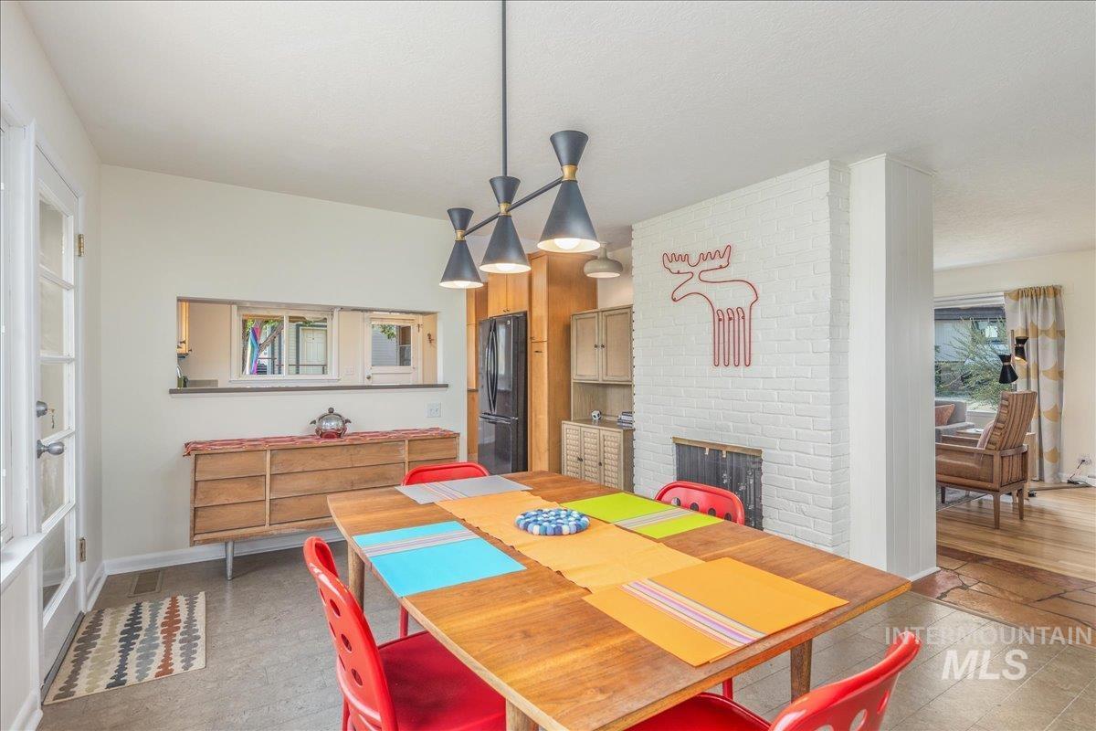 92 W Horizon Dr, Boise, Idaho 83702, 3 Bedrooms, 2 Bathrooms, Residential For Sale, Price $955,900, 98960954