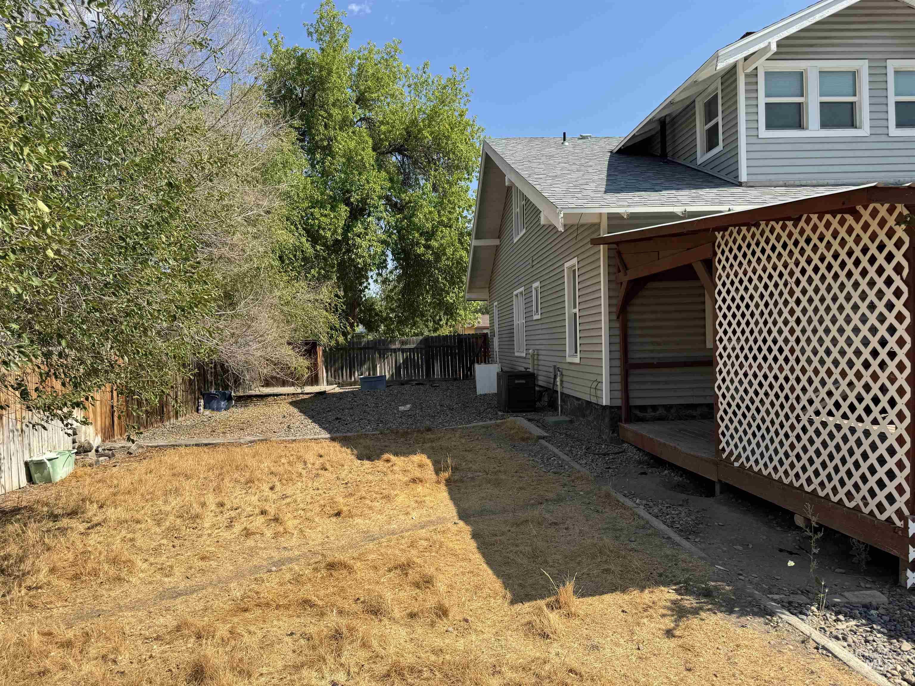 405 8th Avenue N, Buhl, Idaho 83316, 5 Bedrooms, 2 Bathrooms, Residential For Sale, Price $293,000, 98960958