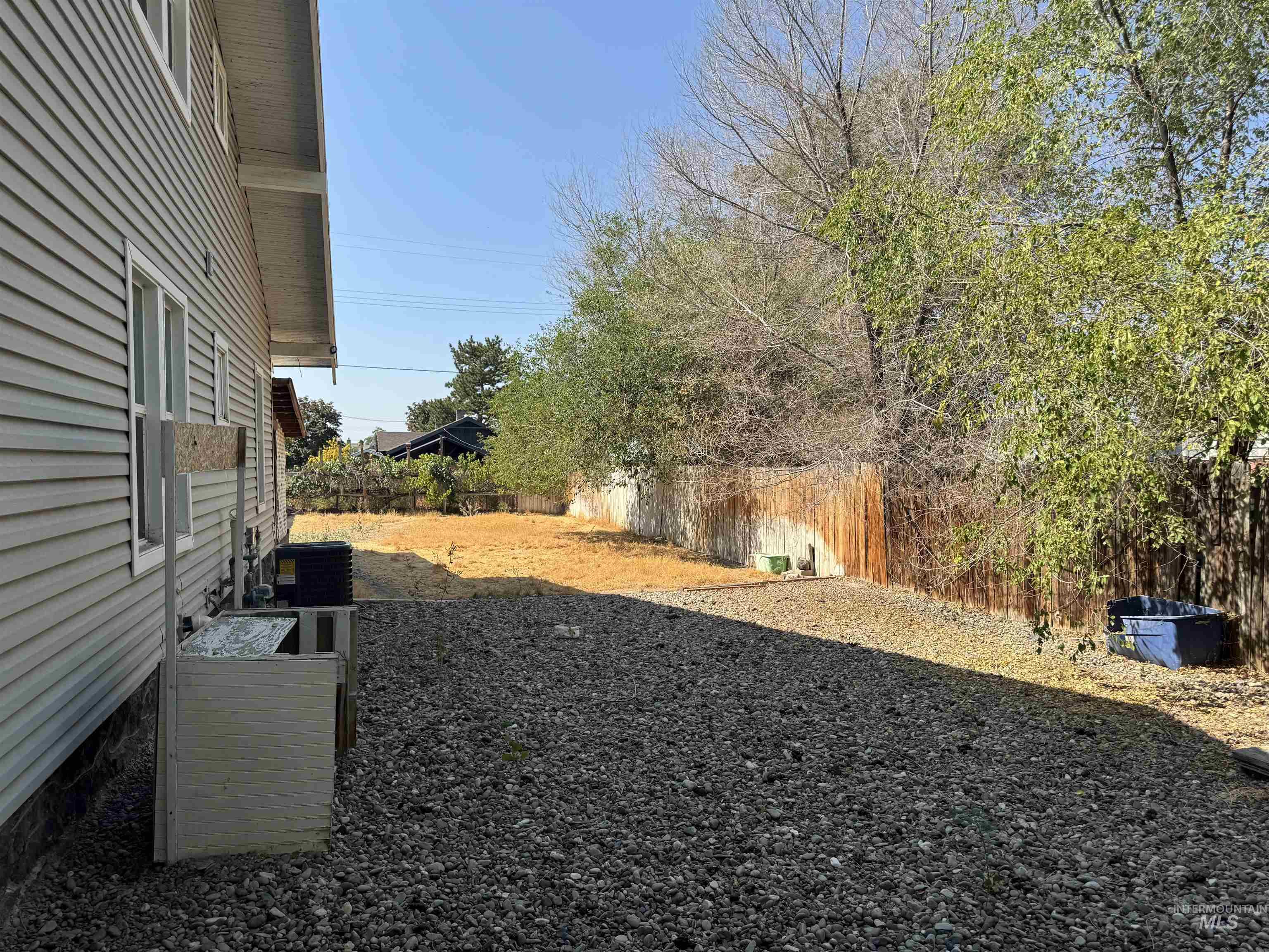 405 8th Avenue N, Buhl, Idaho 83316, 5 Bedrooms, 2 Bathrooms, Residential For Sale, Price $293,000, 98960958
