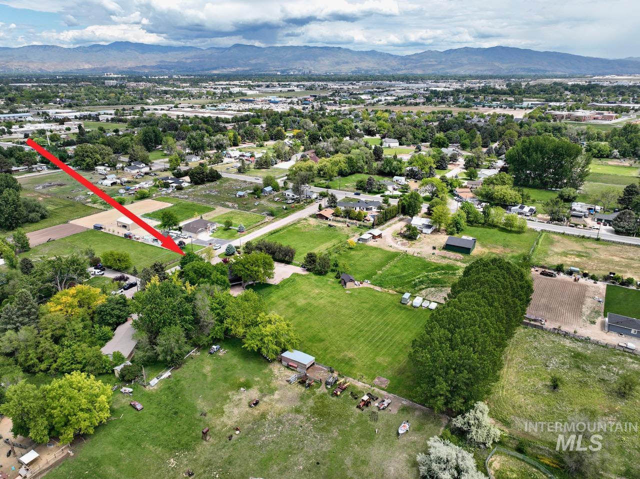 View of property location with a mountain backdrop