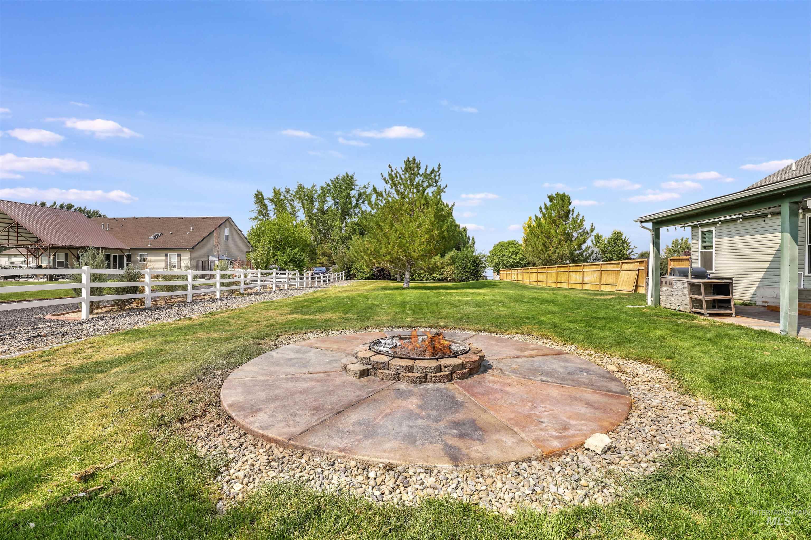 2485 E 3706 N, Twin Falls, Idaho 83301, 4 Bedrooms, 3 Bathrooms, Residential For Sale, Price $585,000, 98960981