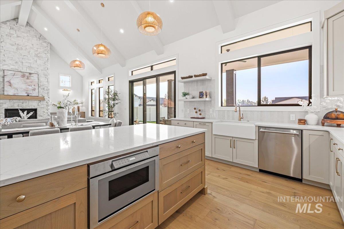 3075 N Costa Madera Ave, Star, Idaho 83669, 4 Bedrooms, 2.5 Bathrooms, Residential For Sale, Price $1,360,000, 98960997