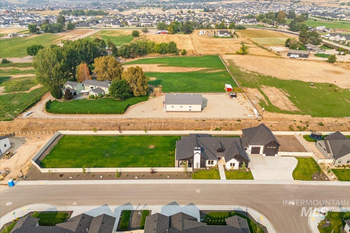 3075 N Costa Madera Ave, Star, Idaho 83669, 4 Bedrooms, 2.5 Bathrooms, Residential For Sale, Price $1,360,000, 98960997