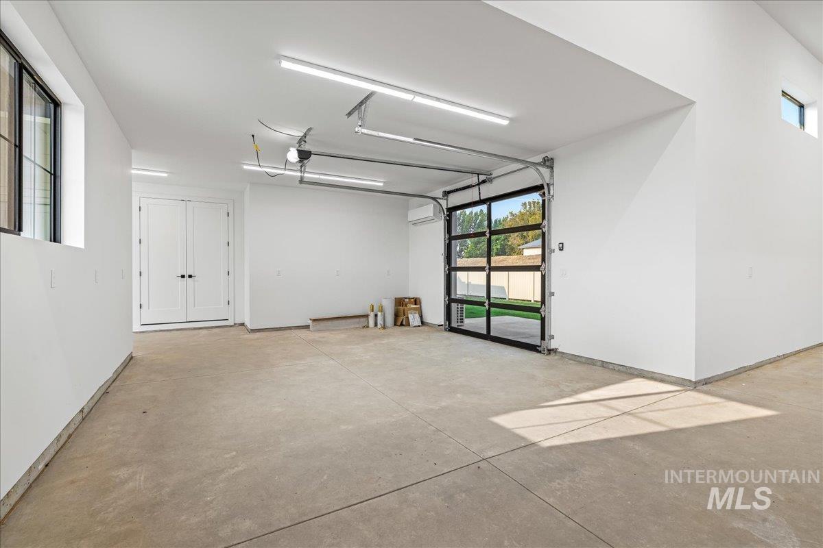 3075 N Costa Madera Ave, Star, Idaho 83669, 4 Bedrooms, 2.5 Bathrooms, Residential For Sale, Price $1,360,000, 98960997