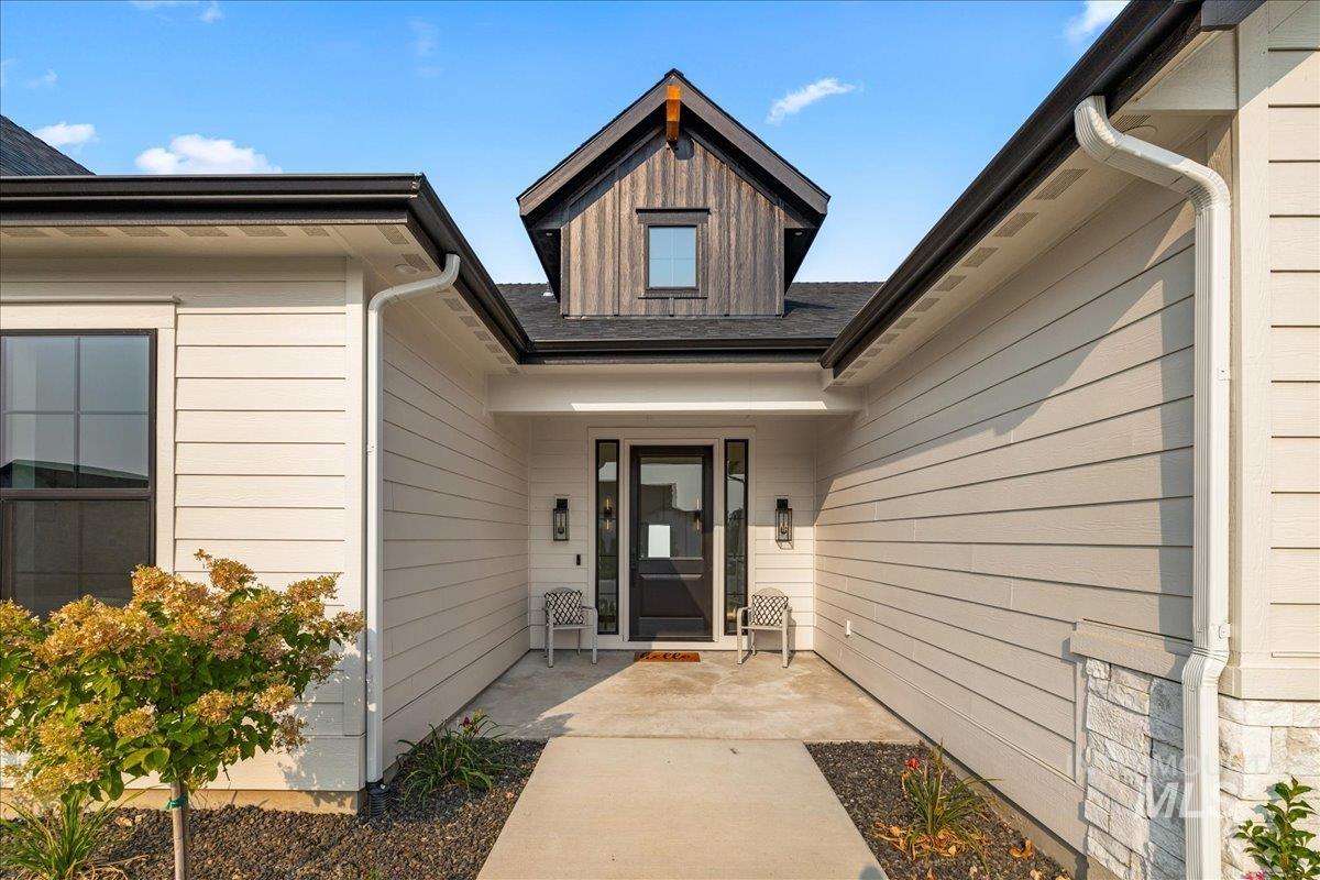 3075 N Costa Madera Ave, Star, Idaho 83669, 4 Bedrooms, 2.5 Bathrooms, Residential For Sale, Price $1,360,000, 98960997