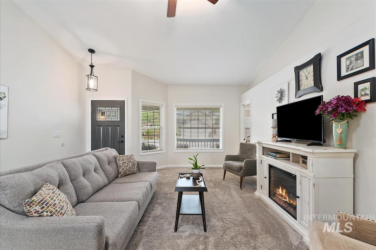1691 W Hendricks St, Meridian, Idaho 83646, 4 Bedrooms, 2 Bathrooms, Residential For Sale, Price $419,000, 98961002