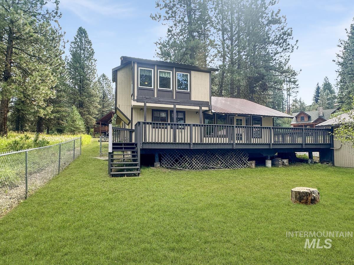 109 Par Drive, Cascade, Idaho 83611, 3 Bedrooms, 2 Bathrooms, Residential For Sale, Price $734,900, 98961004
