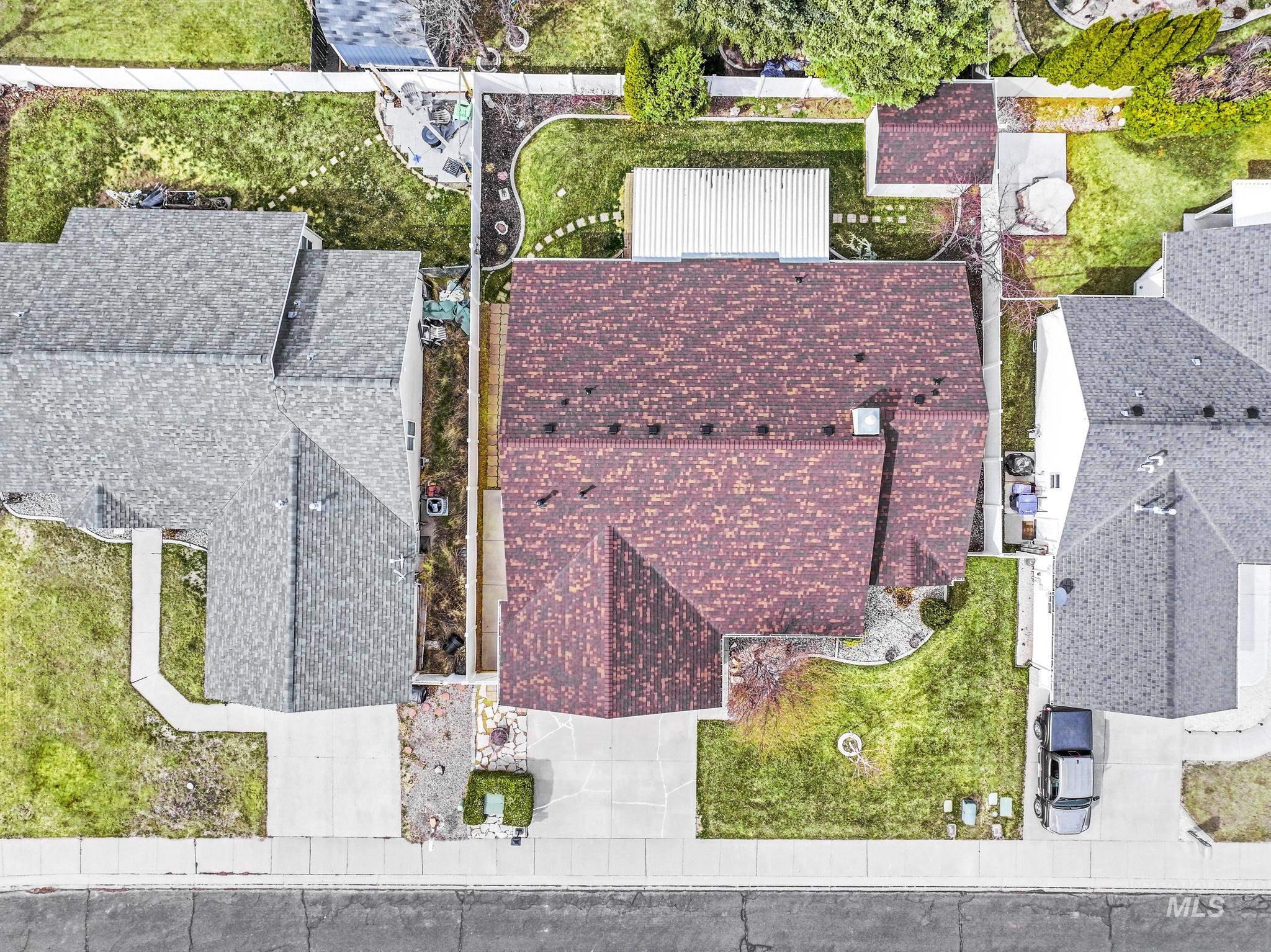 265 Cedar Park Cir, Twin Falls, Idaho 83301, 3 Bedrooms, 2 Bathrooms, Residential For Sale, Price $399,900, 98961006