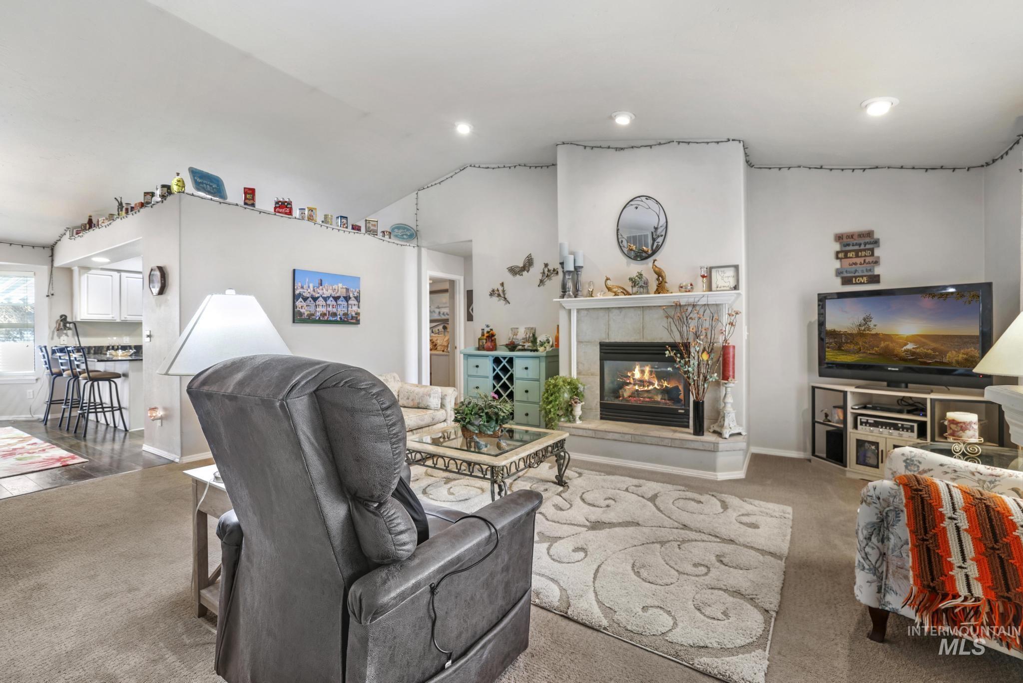 265 Cedar Park Cir, Twin Falls, Idaho 83301, 3 Bedrooms, 2 Bathrooms, Residential For Sale, Price $399,900, 98961006