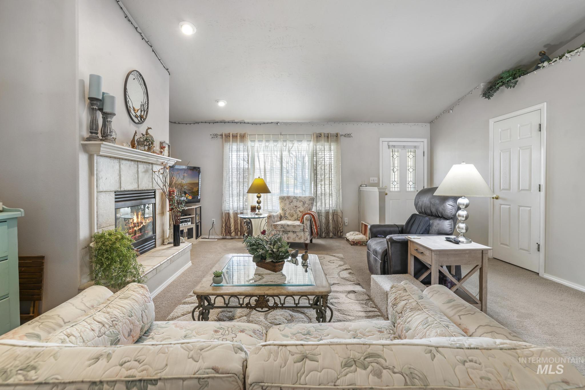 265 Cedar Park Cir, Twin Falls, Idaho 83301, 3 Bedrooms, 2 Bathrooms, Residential For Sale, Price $399,900, 98961006