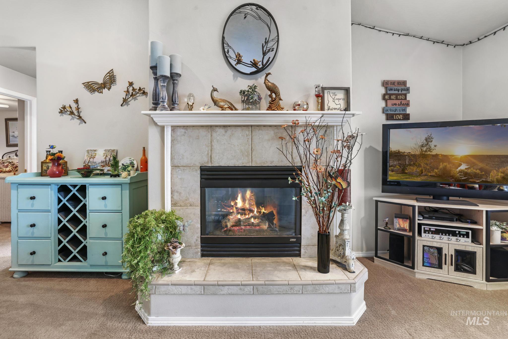 265 Cedar Park Cir, Twin Falls, Idaho 83301, 3 Bedrooms, 2 Bathrooms, Residential For Sale, Price $399,900, 98961006