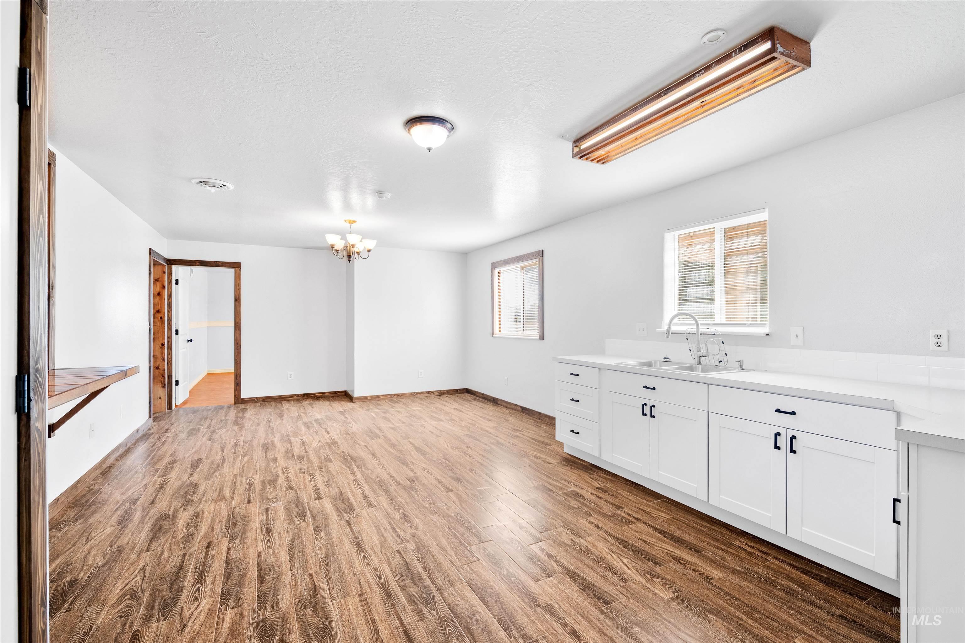 10947 Iowa Ave, Payette, Idaho 83661, 5 Bedrooms, 3 Bathrooms, Residential For Sale, Price $565,000, 98961022