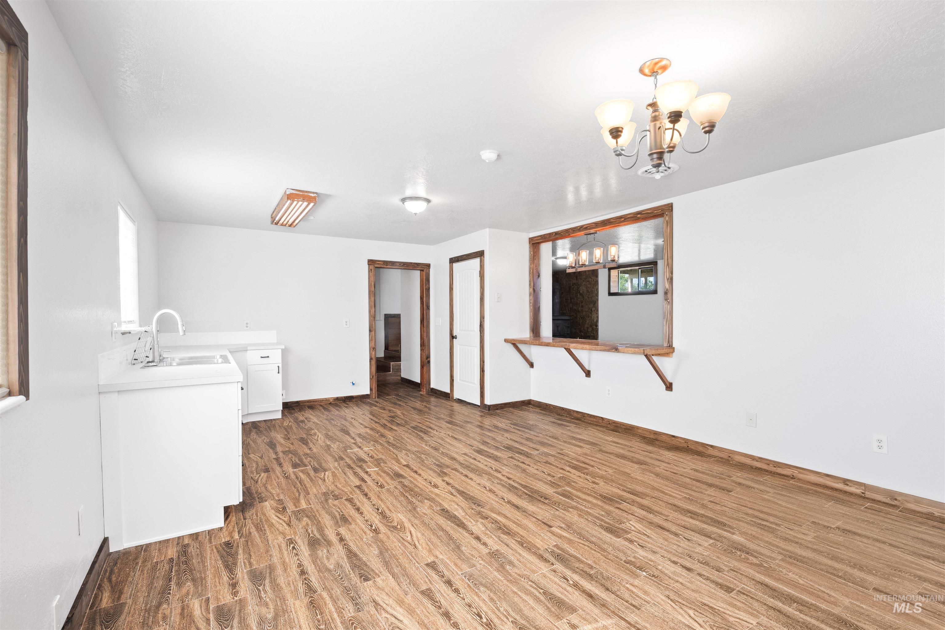 10947 Iowa Ave, Payette, Idaho 83661, 5 Bedrooms, 3 Bathrooms, Residential For Sale, Price $565,000, 98961022