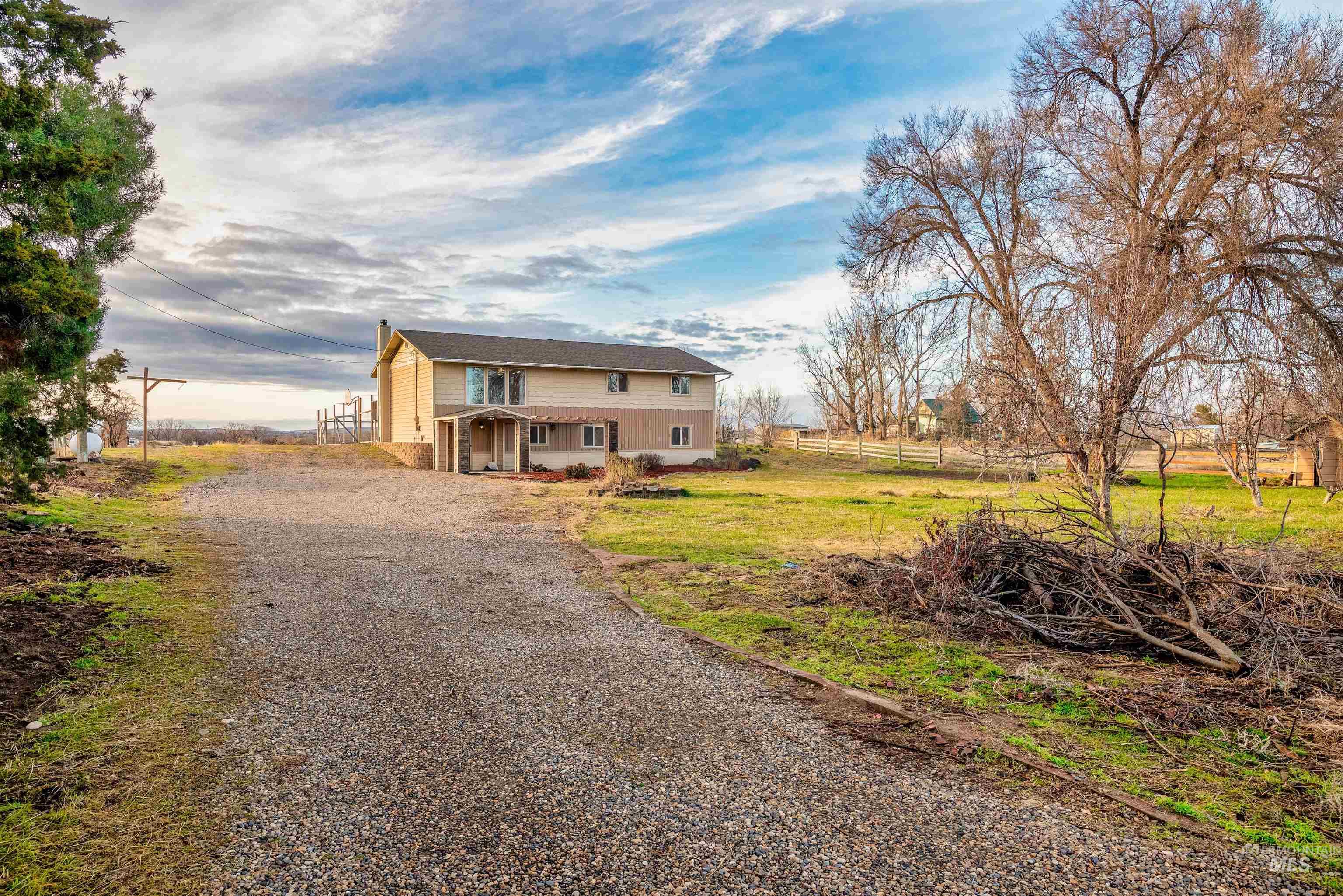 10947 Iowa Ave, Payette, Idaho 83661, 5 Bedrooms, 3 Bathrooms, Residential For Sale, Price $565,000, 98961022