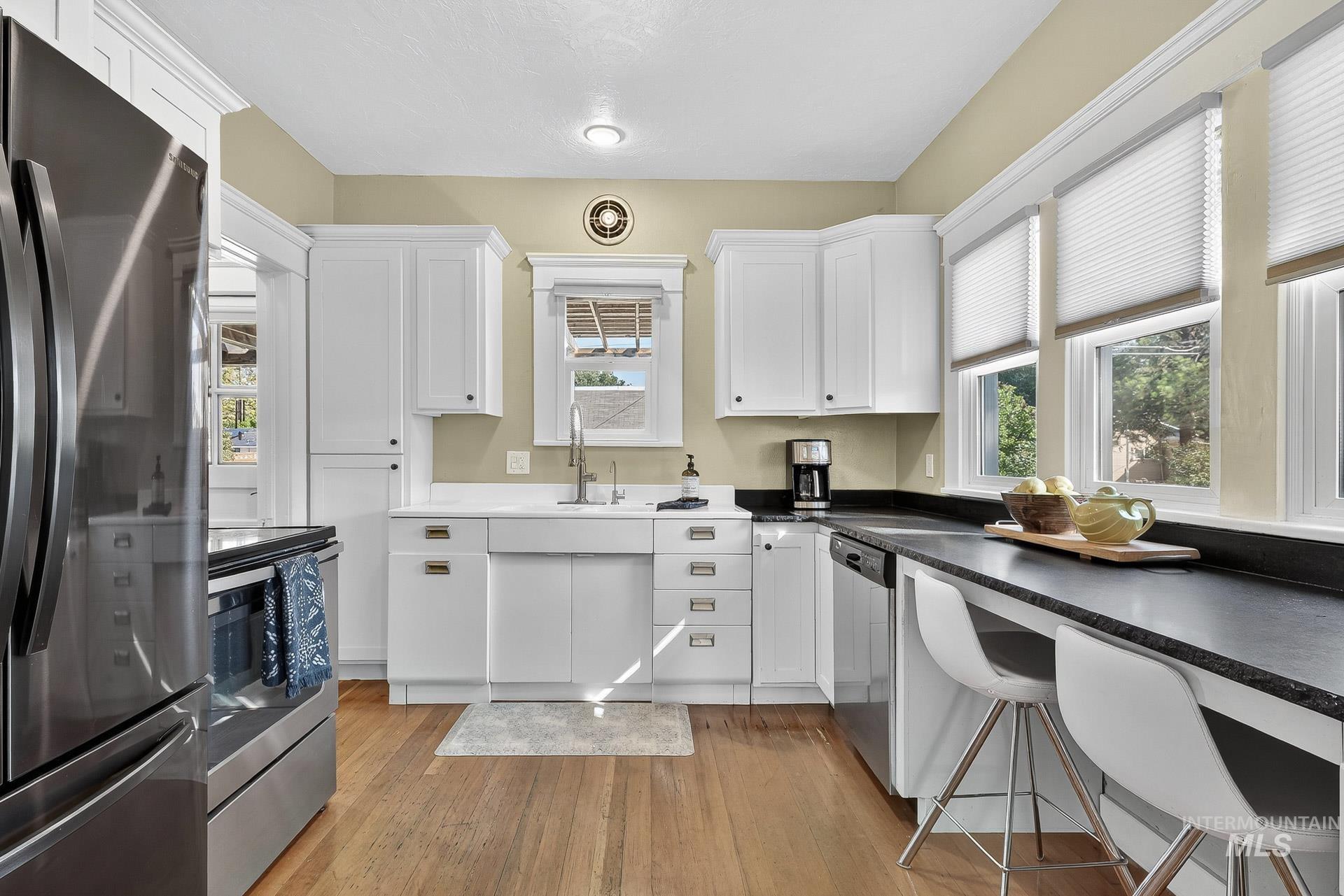 1703 N N Hartman St., Boise, Idaho 83704, 2 Bedrooms, 1 Bathroom, Residential For Sale, Price $530,000, 98961026
