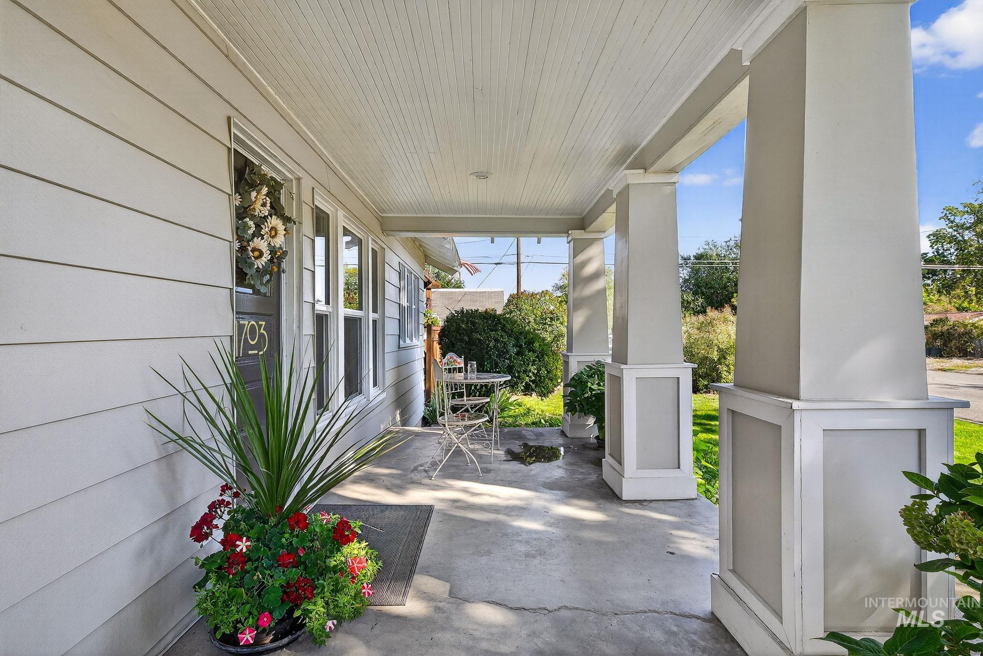 1703 N N Hartman St., Boise, Idaho 83704, 2 Bedrooms, 1 Bathroom, Residential For Sale, Price $530,000, 98961026