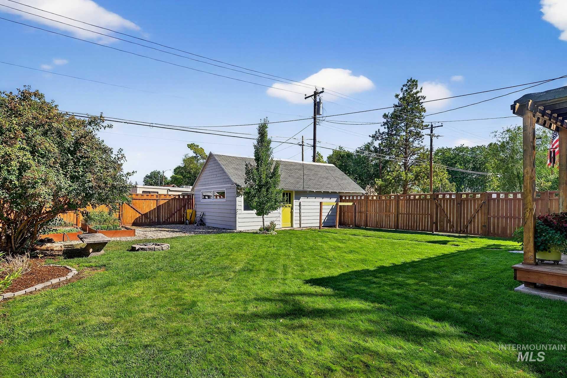 1703 N N Hartman St., Boise, Idaho 83704, 2 Bedrooms, 1 Bathroom, Residential For Sale, Price $530,000, 98961026