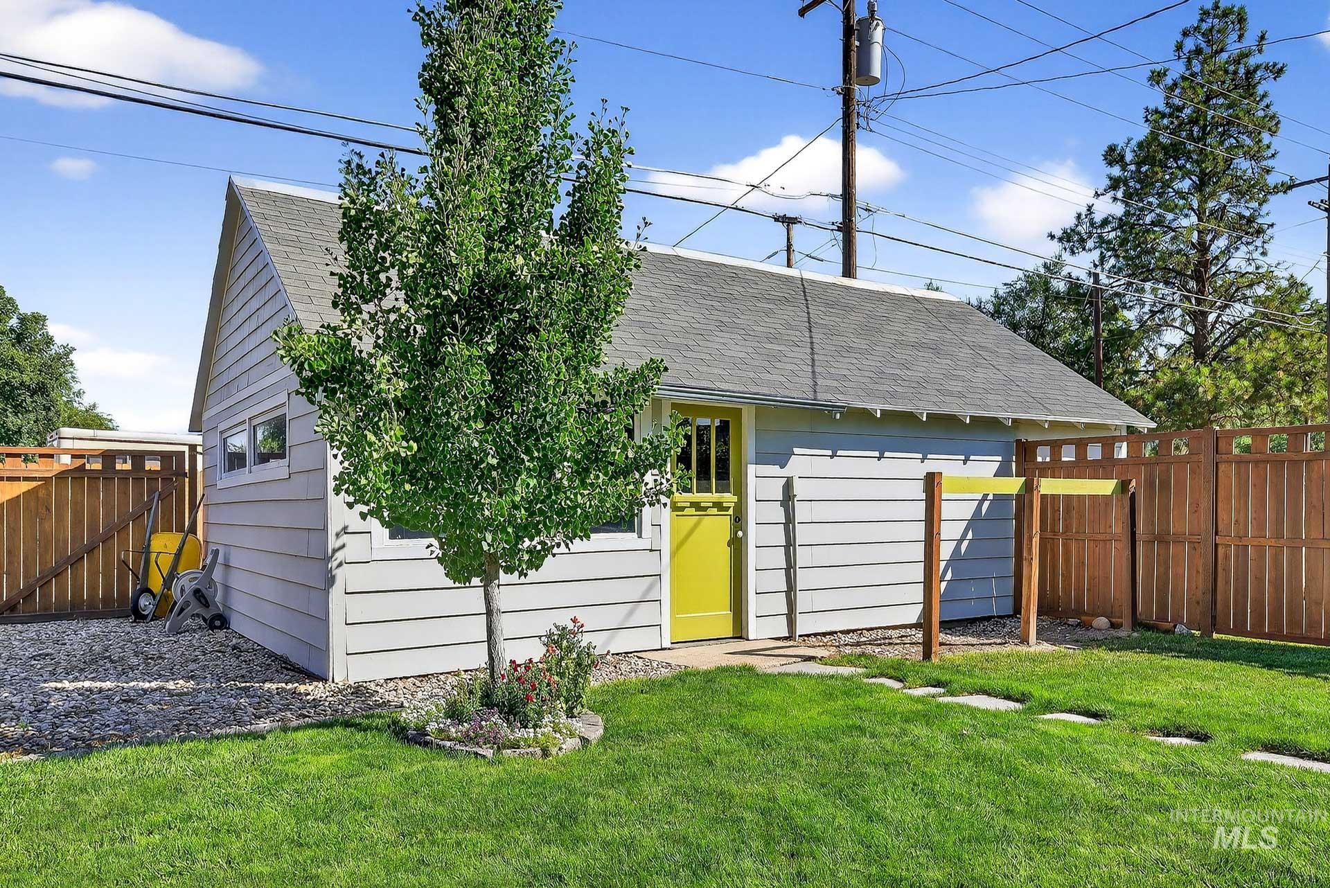 1703 N N Hartman St., Boise, Idaho 83704, 2 Bedrooms, 1 Bathroom, Residential For Sale, Price $530,000, 98961026