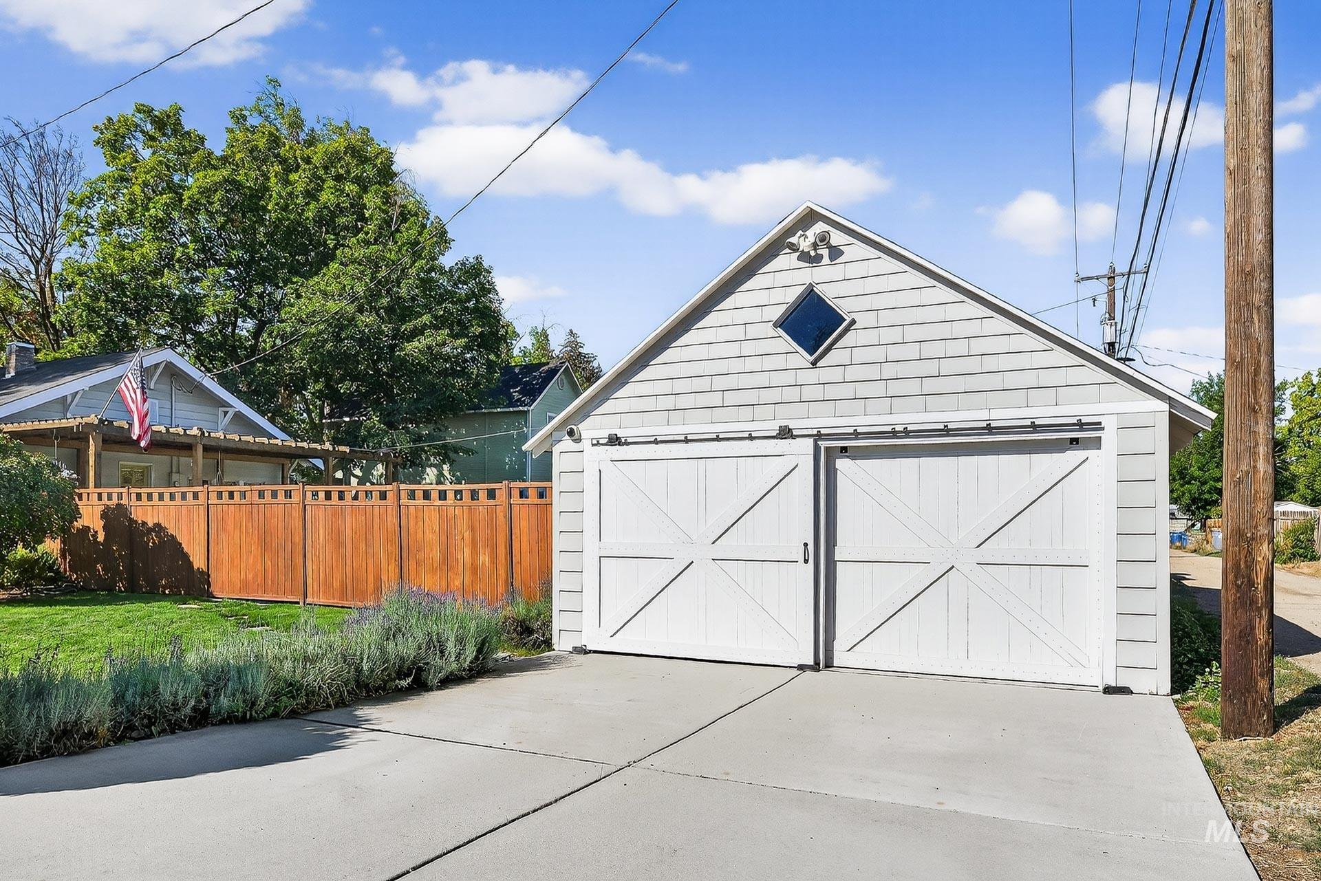 1703 N N Hartman St., Boise, Idaho 83704, 2 Bedrooms, 1 Bathroom, Residential For Sale, Price $530,000, 98961026