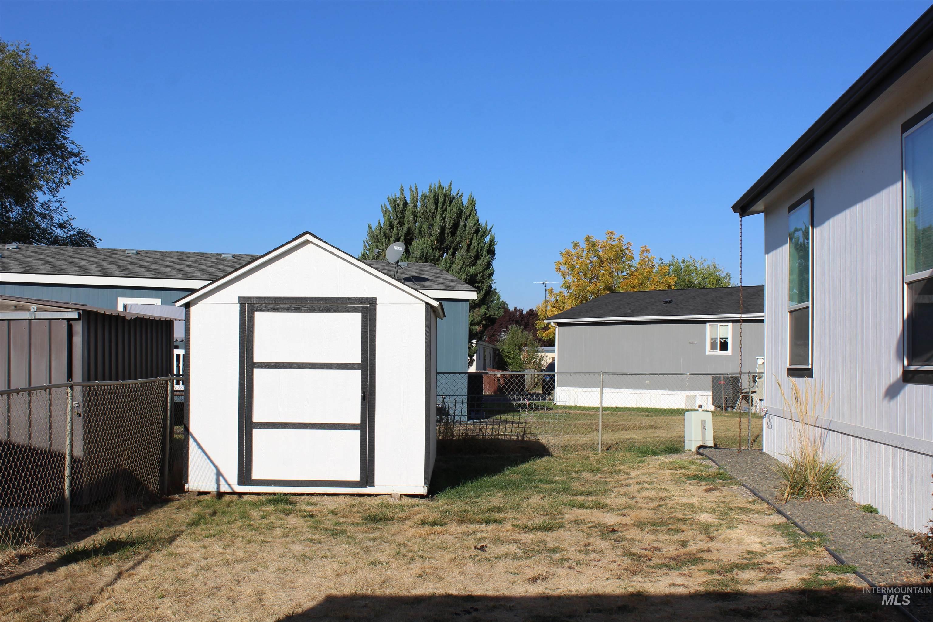 1500 W 7th Unit 44C, Weiser, Idaho 83672, 3 Bedrooms, 2 Bathrooms, Residential For Sale, Price $175,000, 98961030