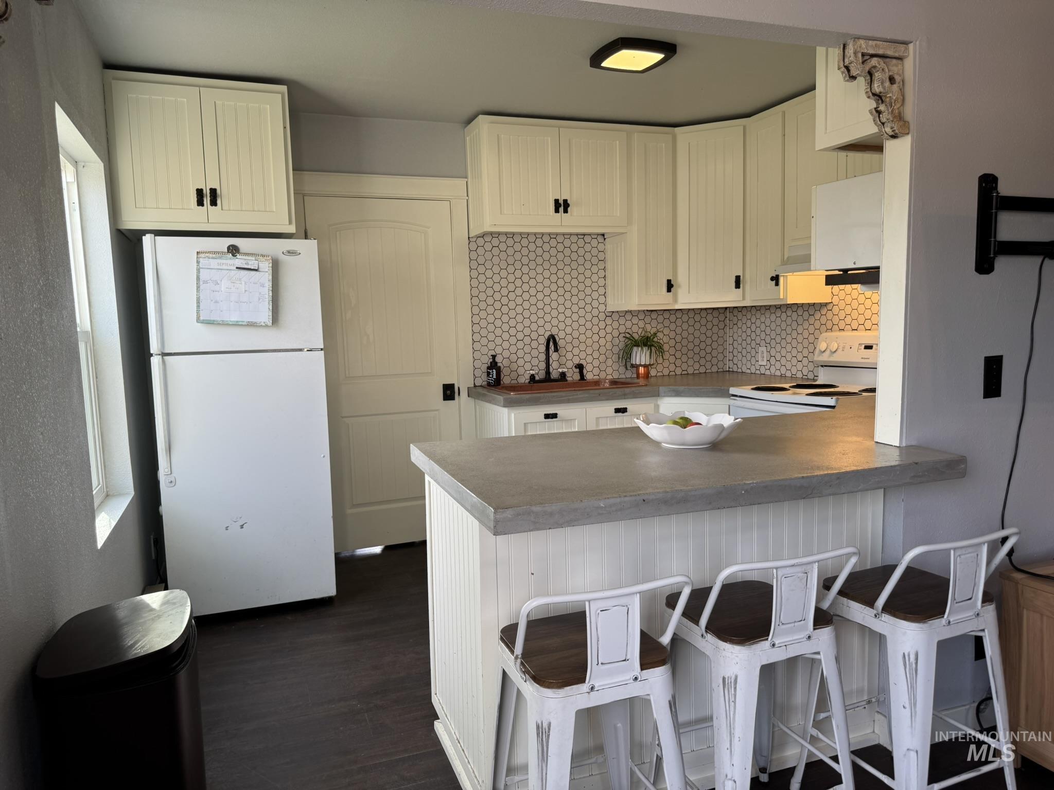237 Wyoming Street, Gooding, Idaho 83330, 2 Bedrooms, 1 Bathroom, Residential For Sale, Price $215,000, 98961033