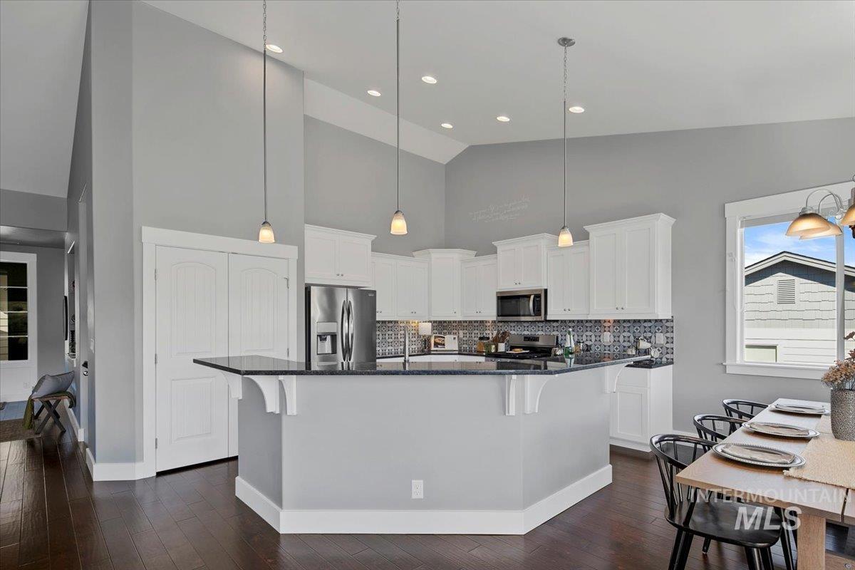 18366 N Goldenridge Way, Boise, Idaho 83714, 5 Bedrooms, 3 Bathrooms, Residential For Sale, Price $779,500, 98961043