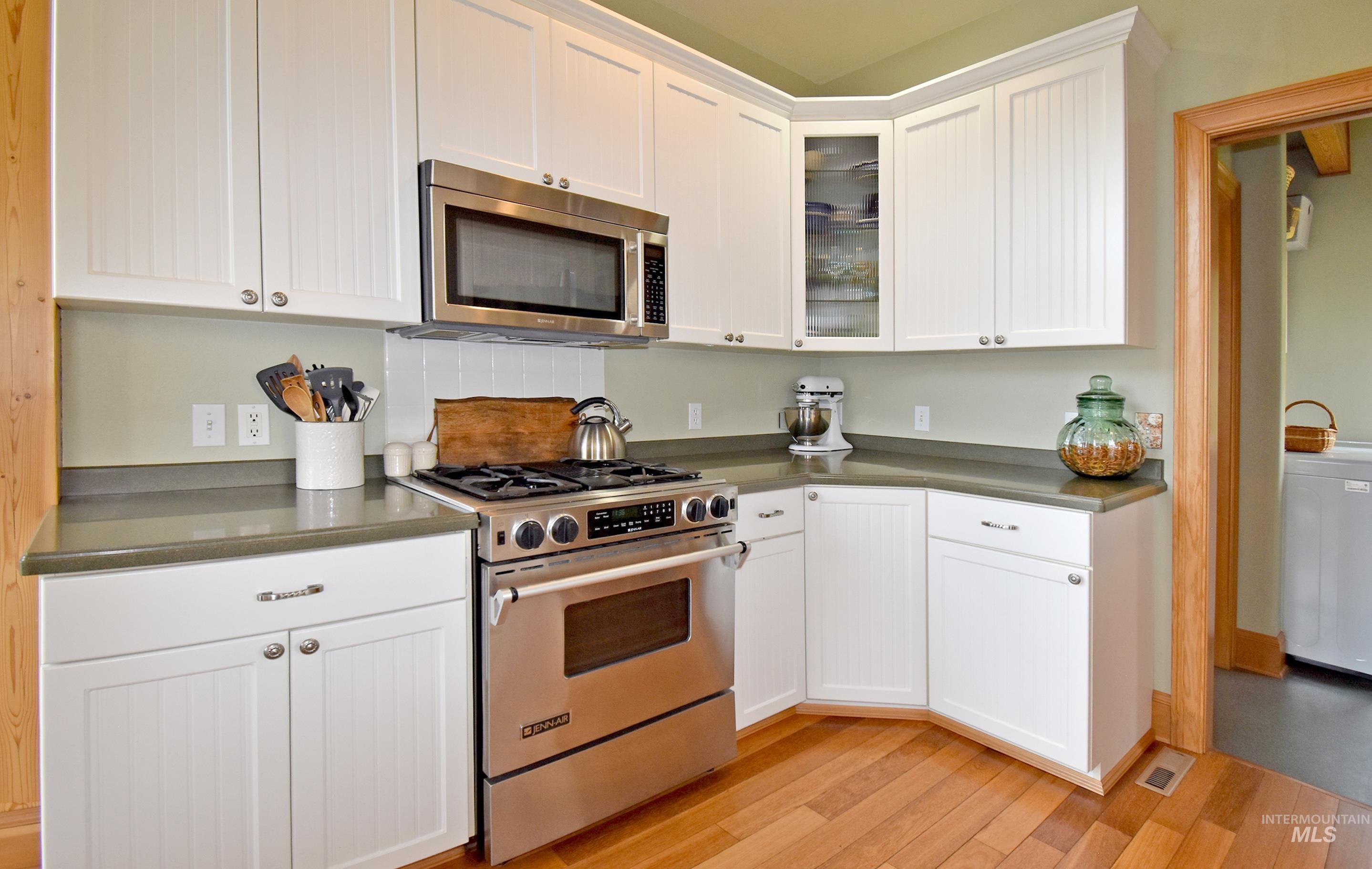 66 Appleford Court, Asotin, Washington 99402, 3 Bedrooms, 3 Bathrooms, Residential For Sale, Price $628,000, 98961048