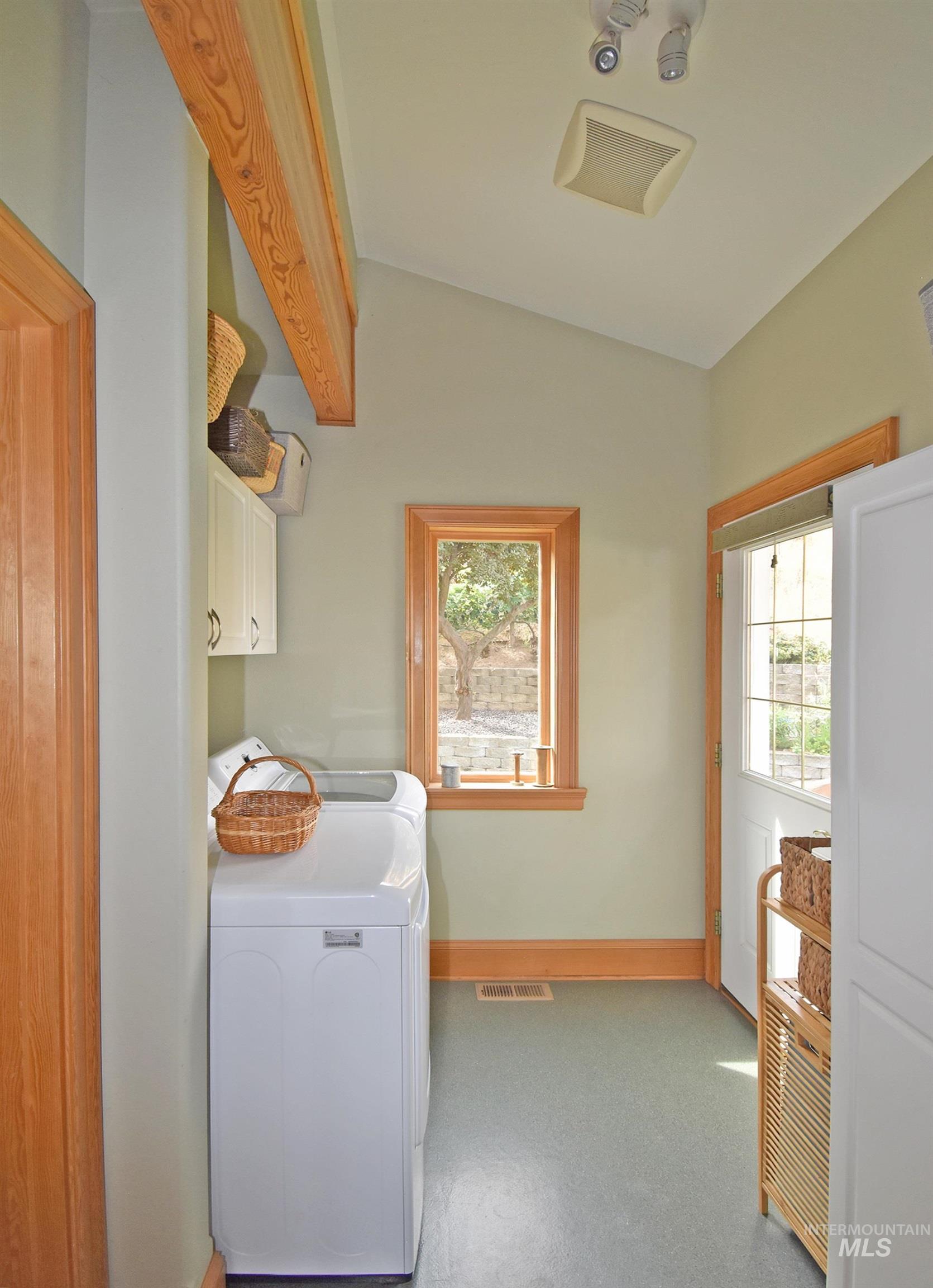 66 Appleford Court, Asotin, Washington 99402, 3 Bedrooms, 3 Bathrooms, Residential For Sale, Price $628,000, 98961048