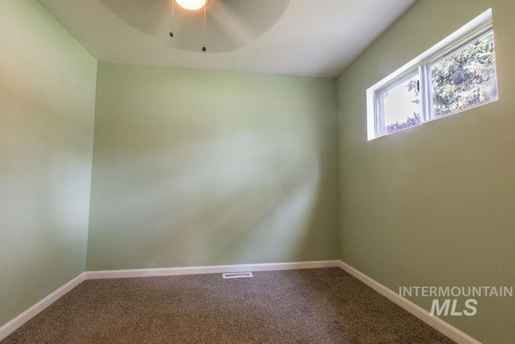 231 E Avenue E, Jerome, Idaho 83338, 3 Bedrooms, 1 Bathroom, Residential For Sale, Price $295,000, 98961061