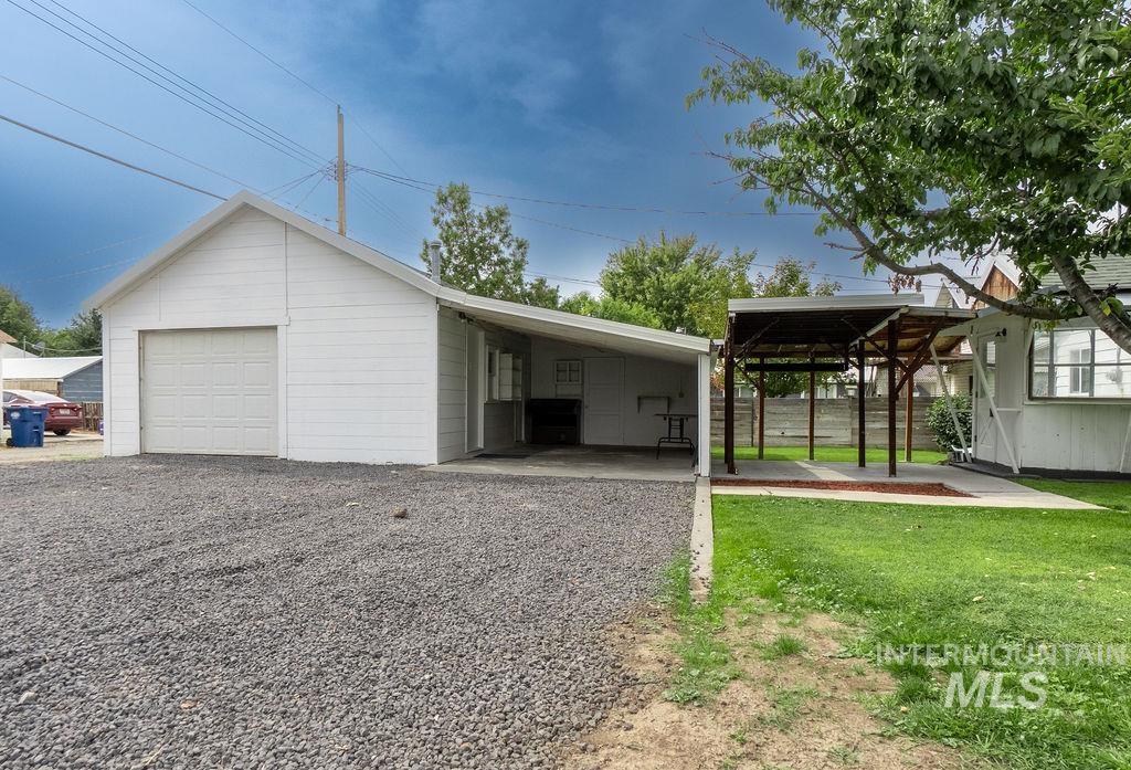 231 E Avenue E, Jerome, Idaho 83338, 3 Bedrooms, 1 Bathroom, Residential For Sale, Price $295,000, 98961061