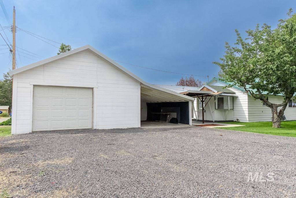 231 E Avenue E, Jerome, Idaho 83338, 3 Bedrooms, 1 Bathroom, Residential For Sale, Price $295,000, 98961061