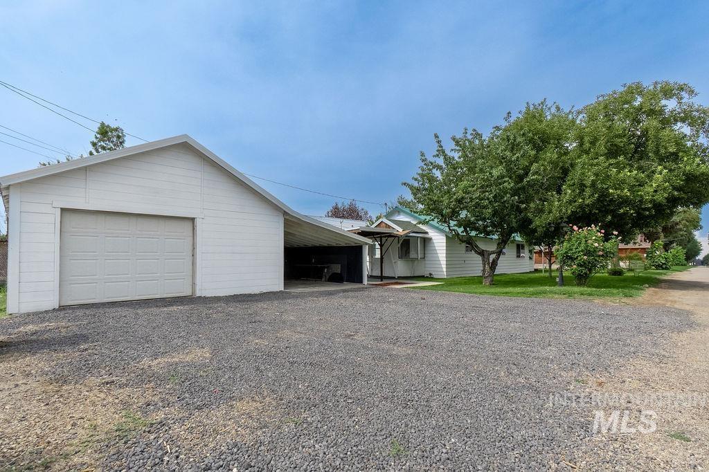 231 E Avenue E, Jerome, Idaho 83338, 3 Bedrooms, 1 Bathroom, Residential For Sale, Price $295,000, 98961061