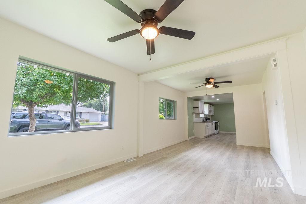 231 E Avenue E, Jerome, Idaho 83338, 3 Bedrooms, 1 Bathroom, Residential For Sale, Price $295,000, 98961061