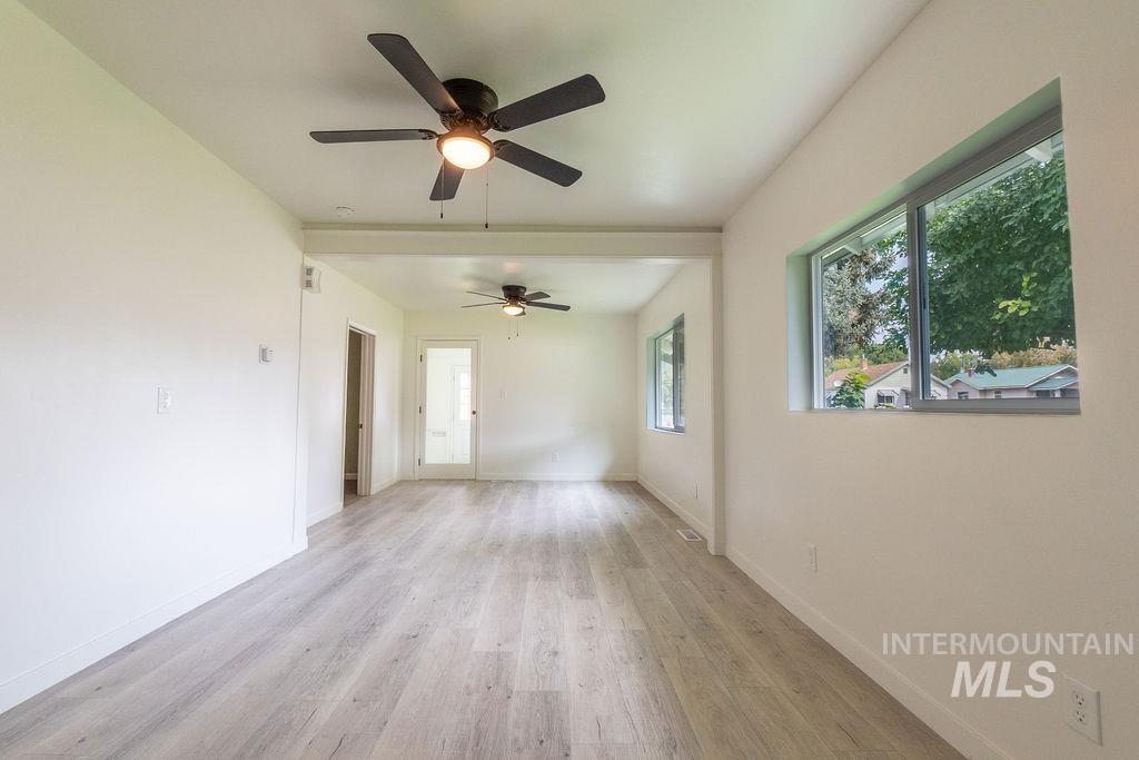 231 E Avenue E, Jerome, Idaho 83338, 3 Bedrooms, 1 Bathroom, Residential For Sale, Price $295,000, 98961061