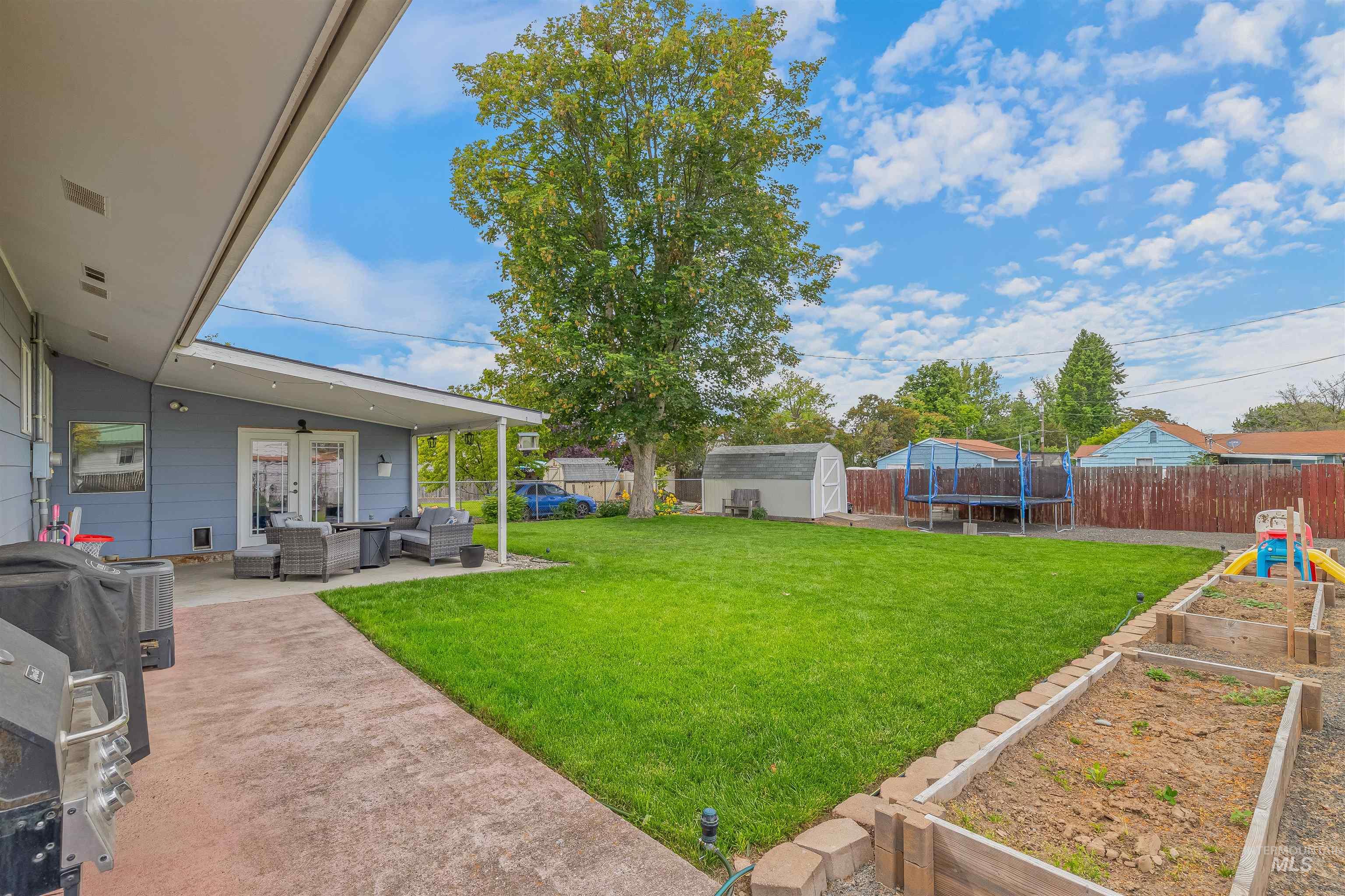 1125 Grelle Ave, Lewiston, Idaho 83501, 5 Bedrooms, 2 Bathrooms, Residential For Sale, Price $395,000, 98961069